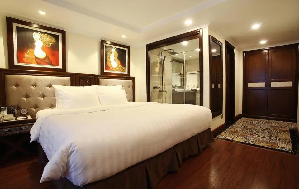 Bed in Paris Boutique Hotel Sapa