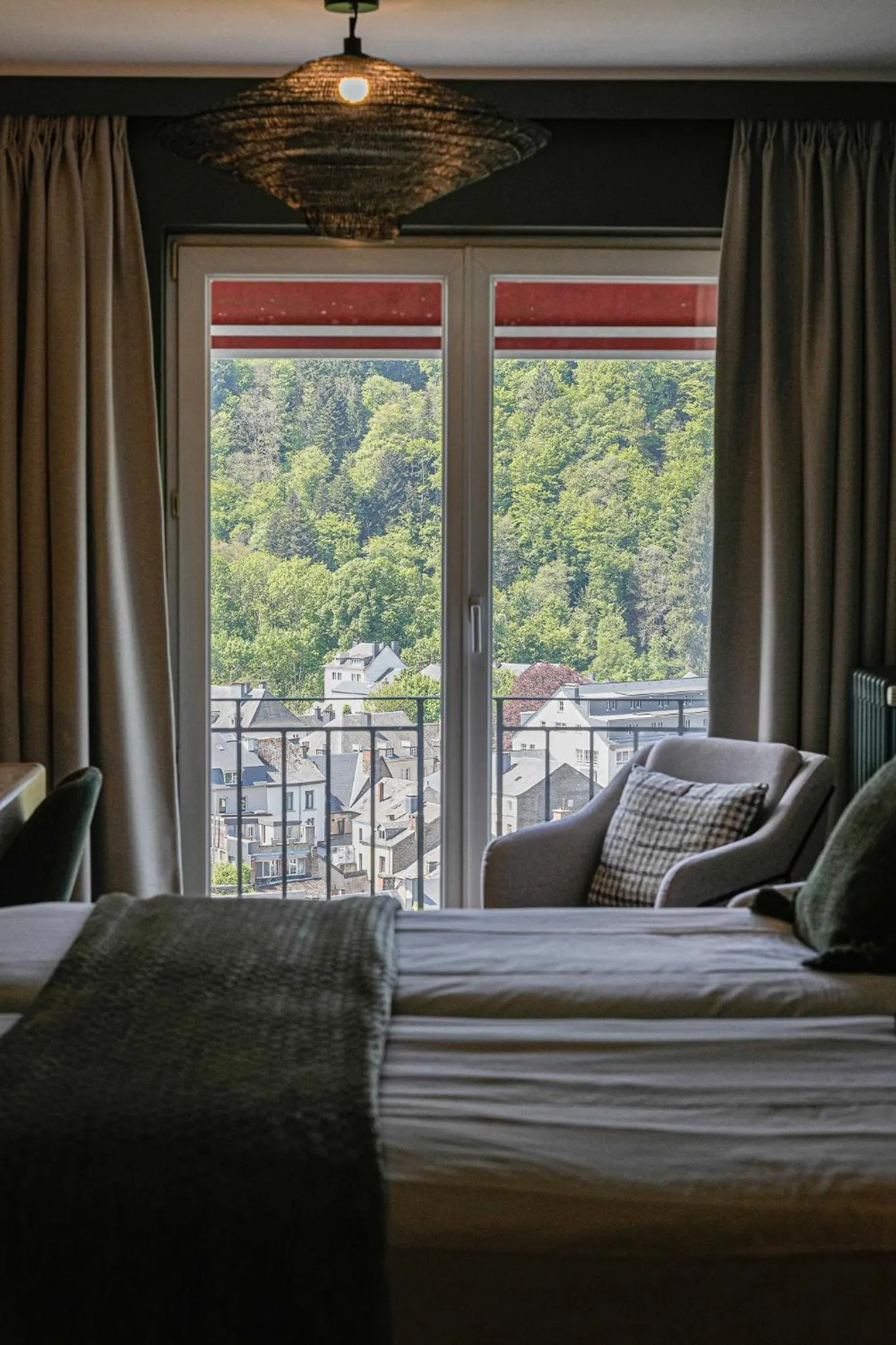 City view, Bed in Hôtel Panorama - Vue exceptionnelle sur la Semois