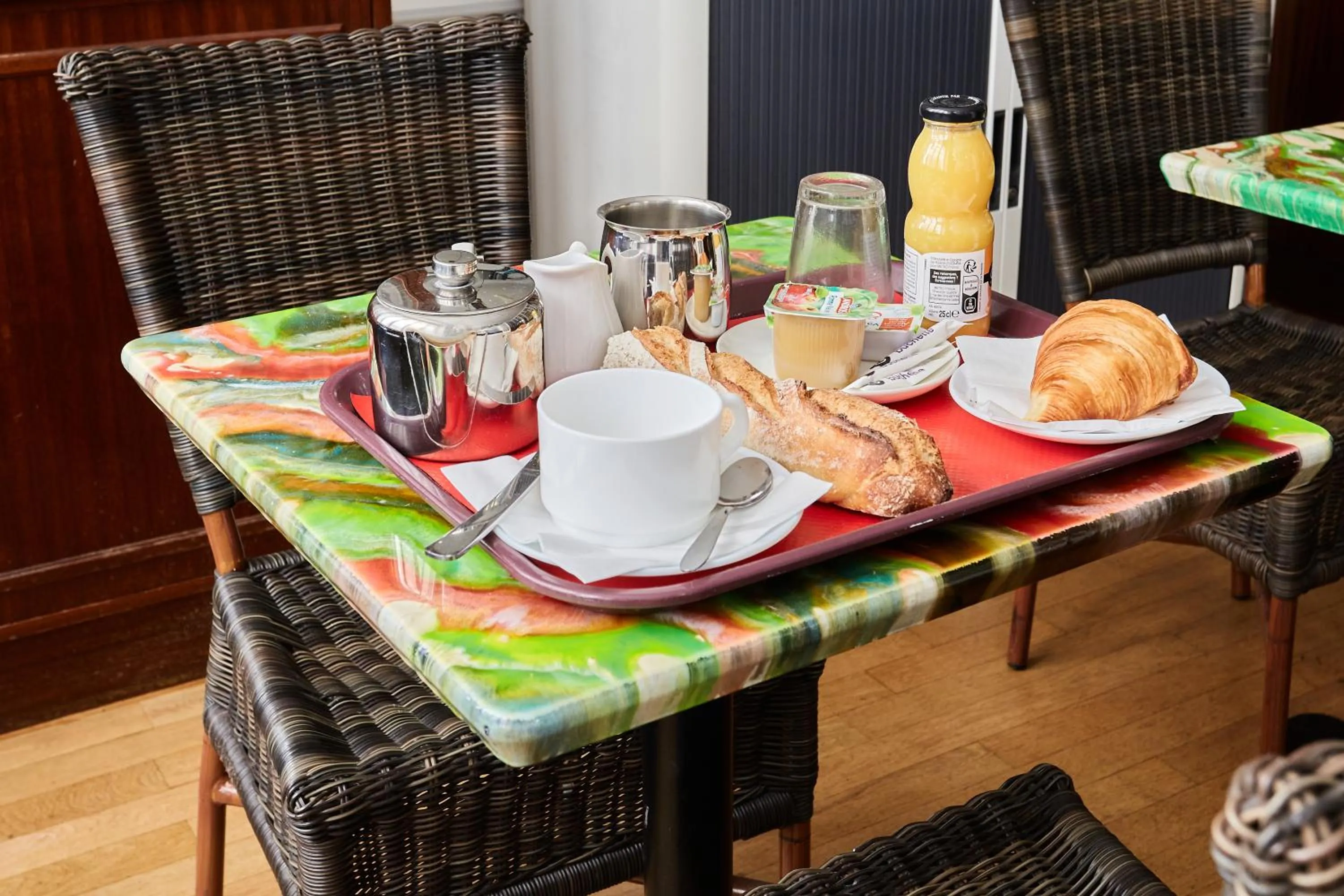 Breakfast in Hôtel Tiquetonne