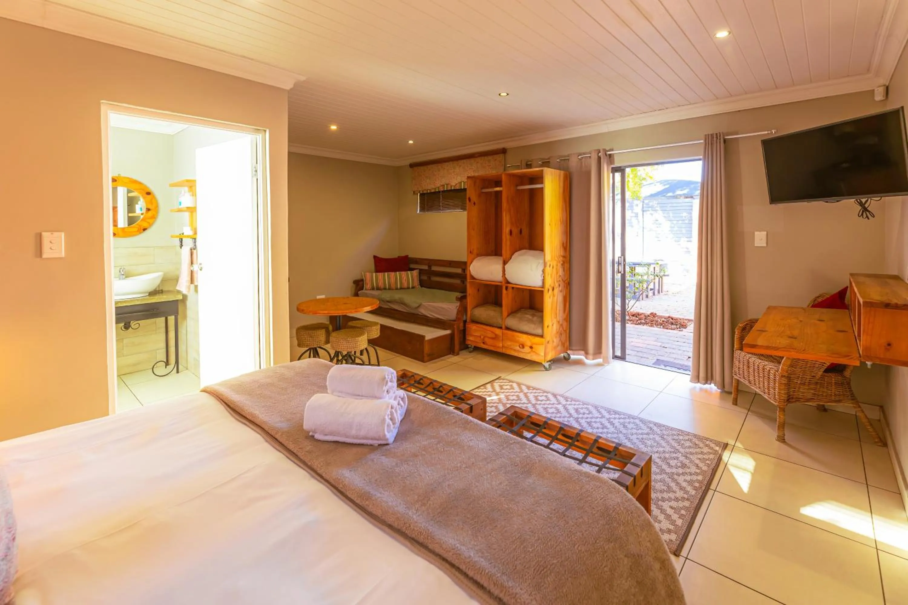 Bedroom, Bed in Telos at Reitz