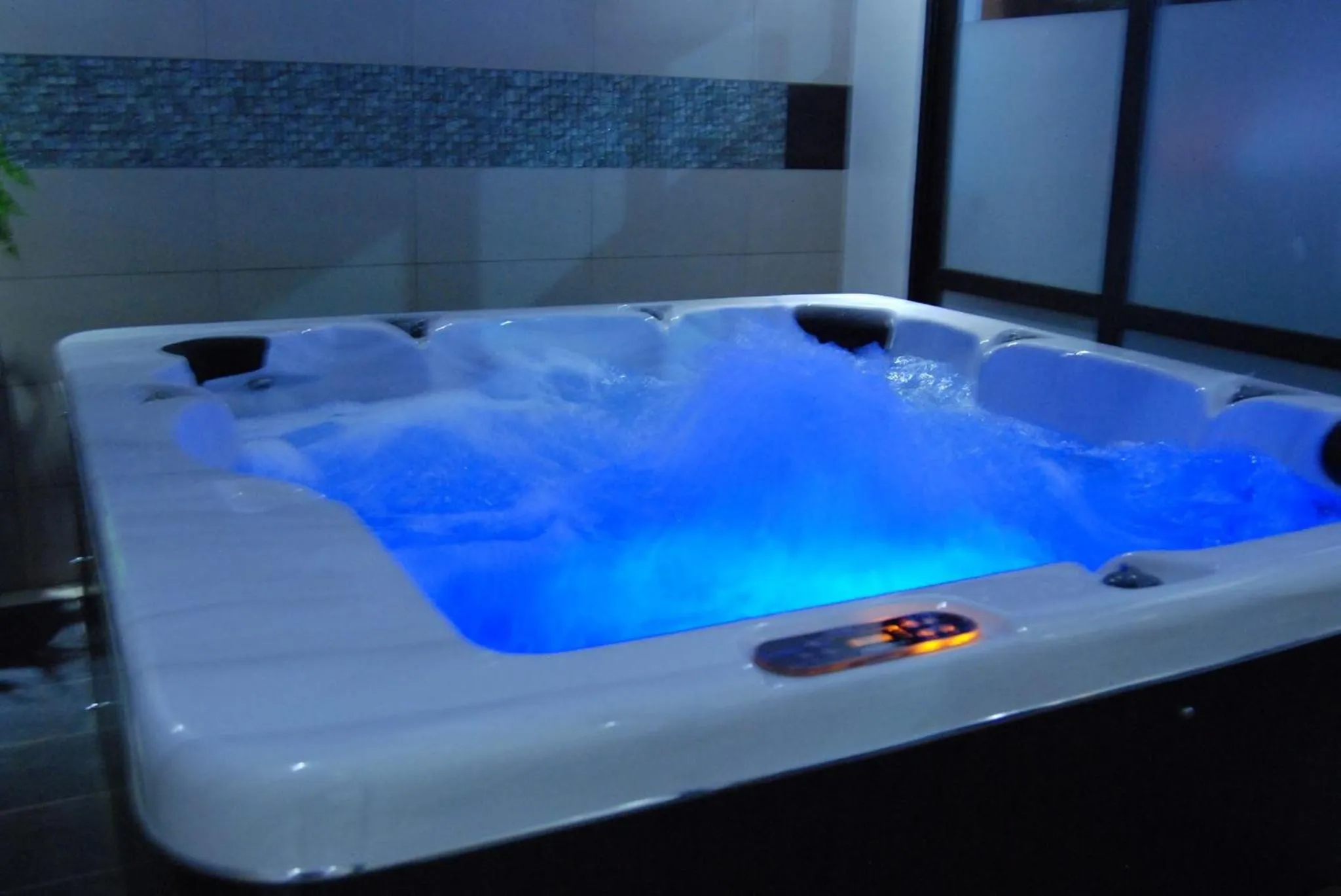 Hot Tub in Plumeria Hotel