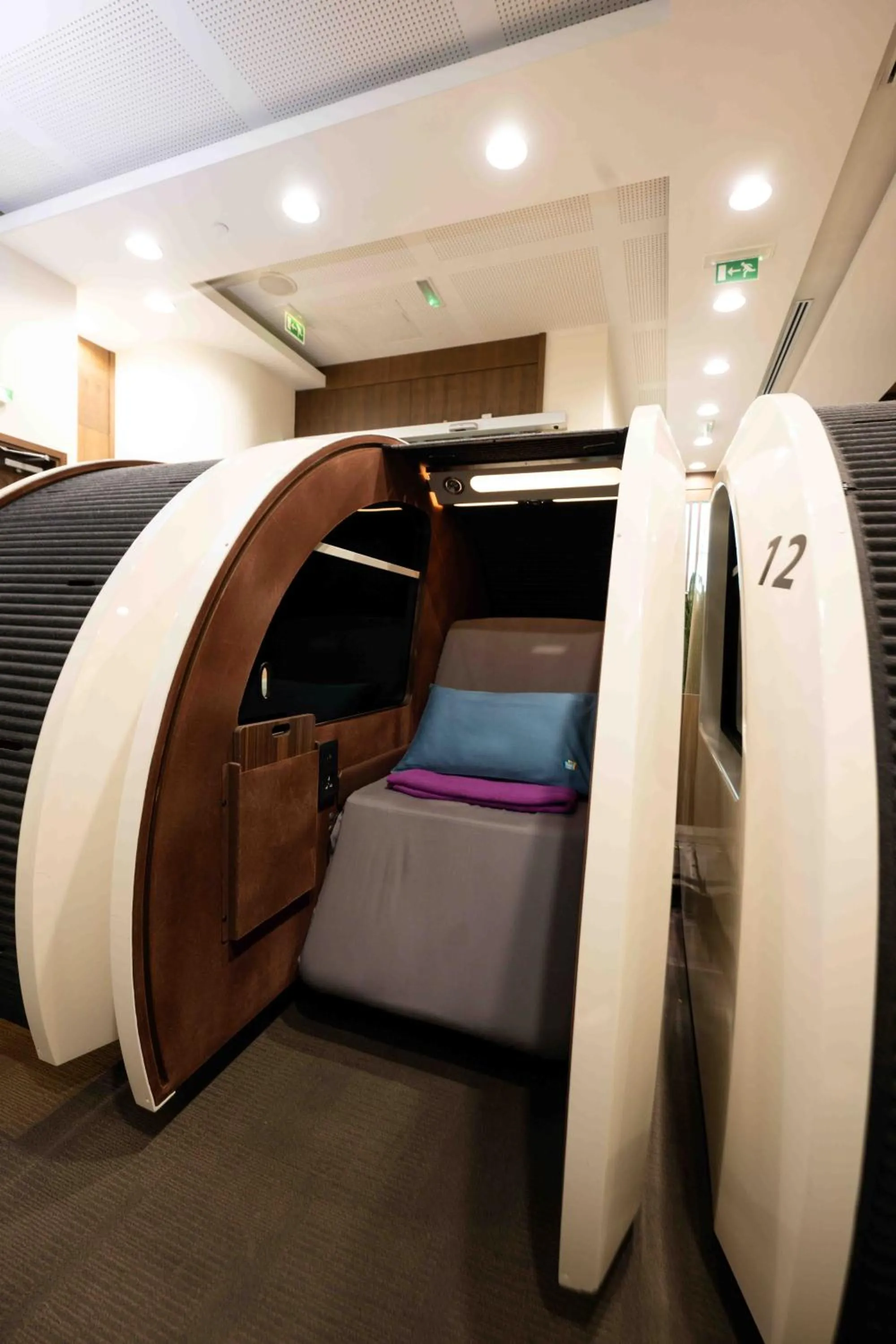 Bed in Sleepover Terminal 3, Concourse A - formerly sleep 'n fly