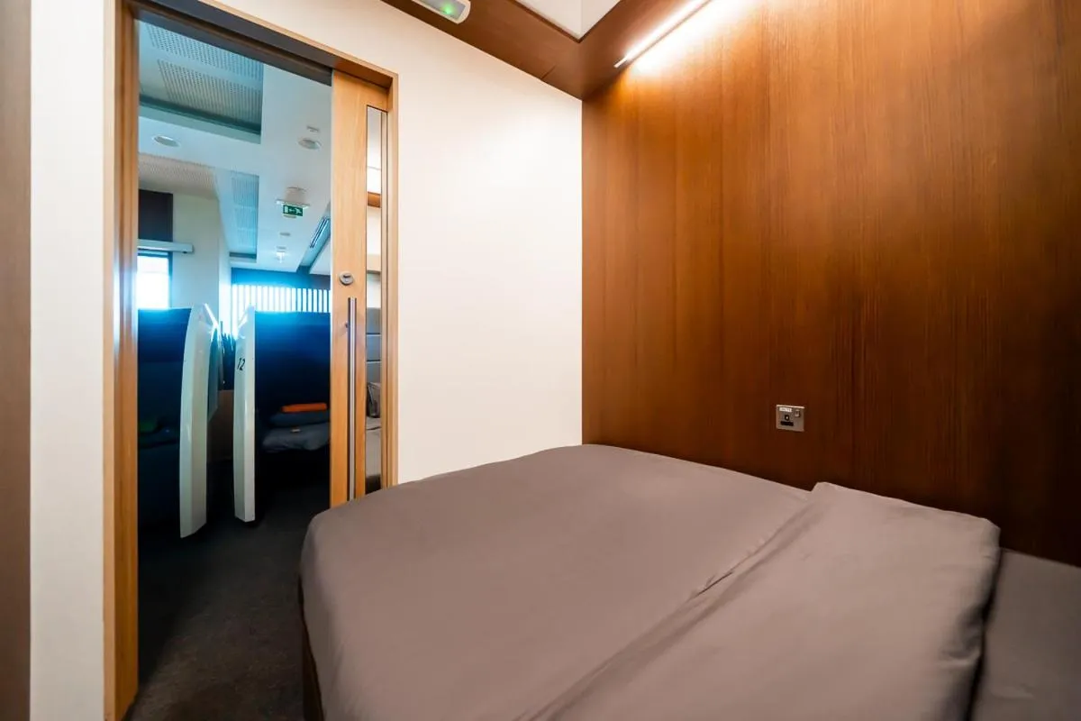 Bed in Sleepover Terminal 3, Concourse A - formerly sleep 'n fly