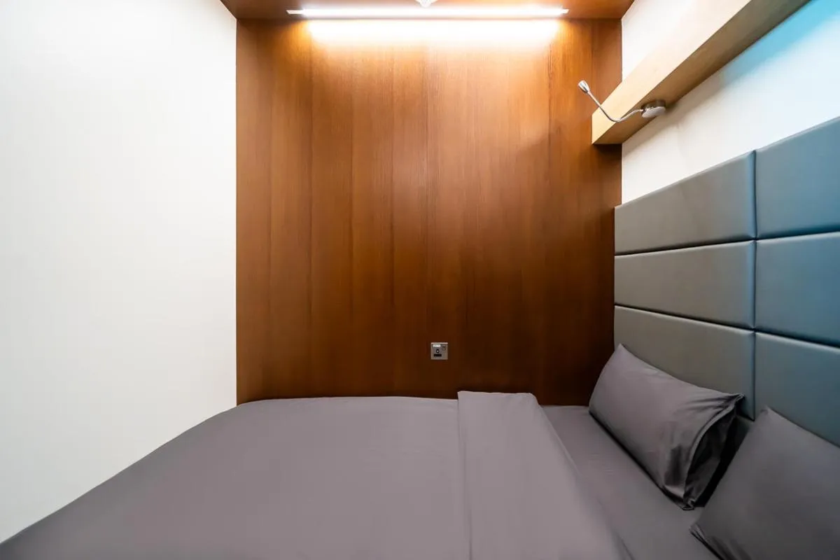 Bed in Sleepover Terminal 3, Concourse A - formerly sleep 'n fly