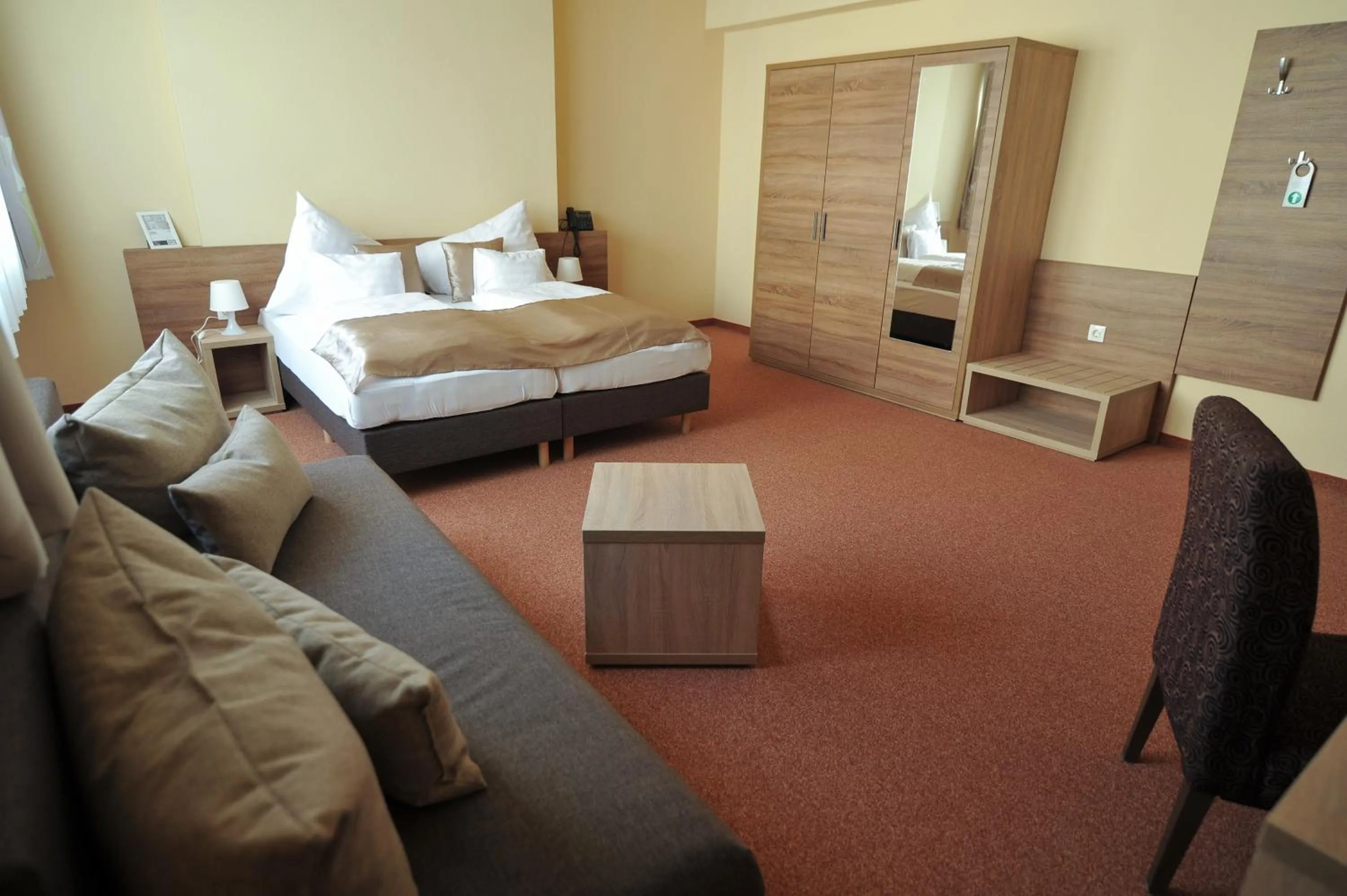 Bed in Centrooms Eger