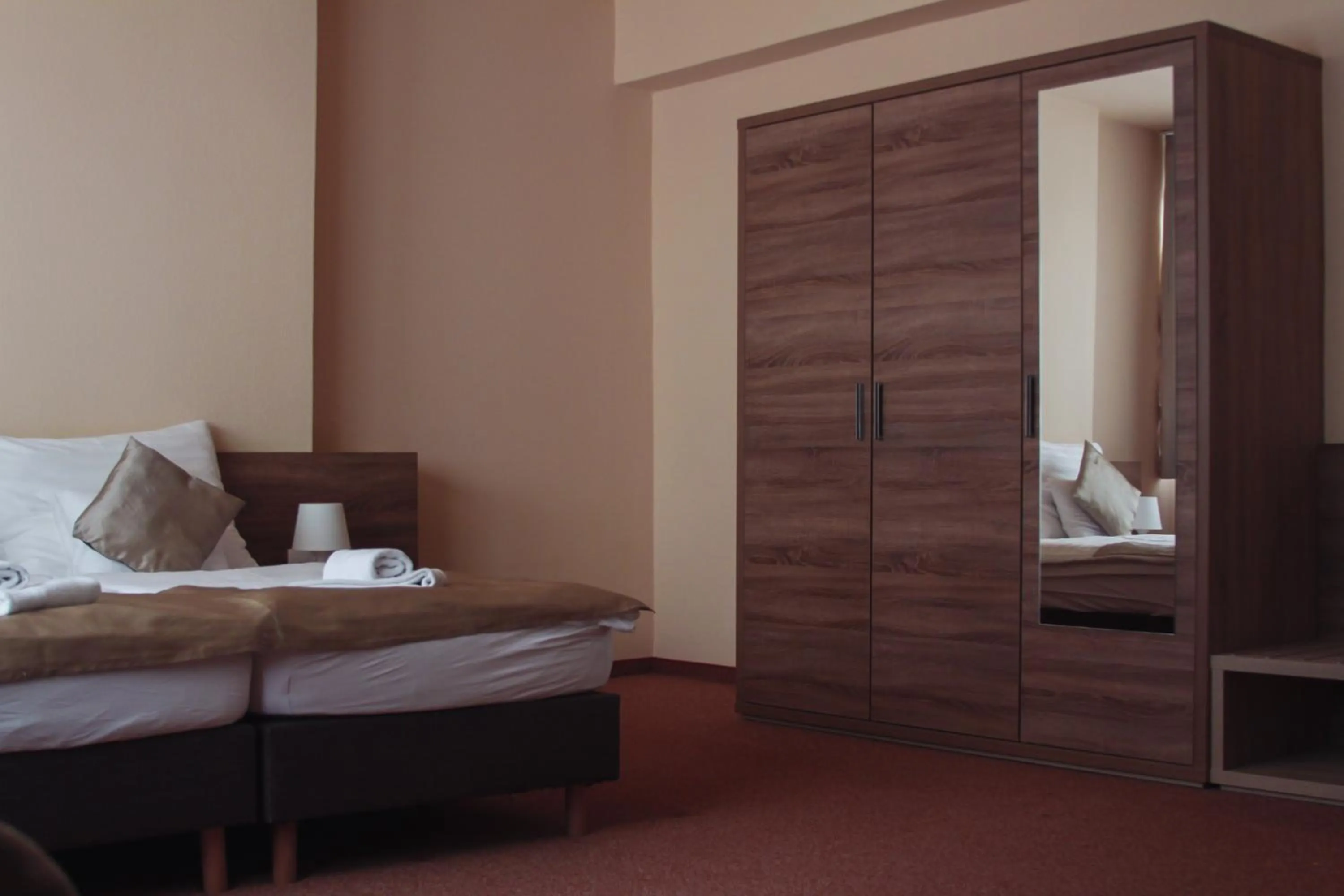 Bed in Centrooms Eger