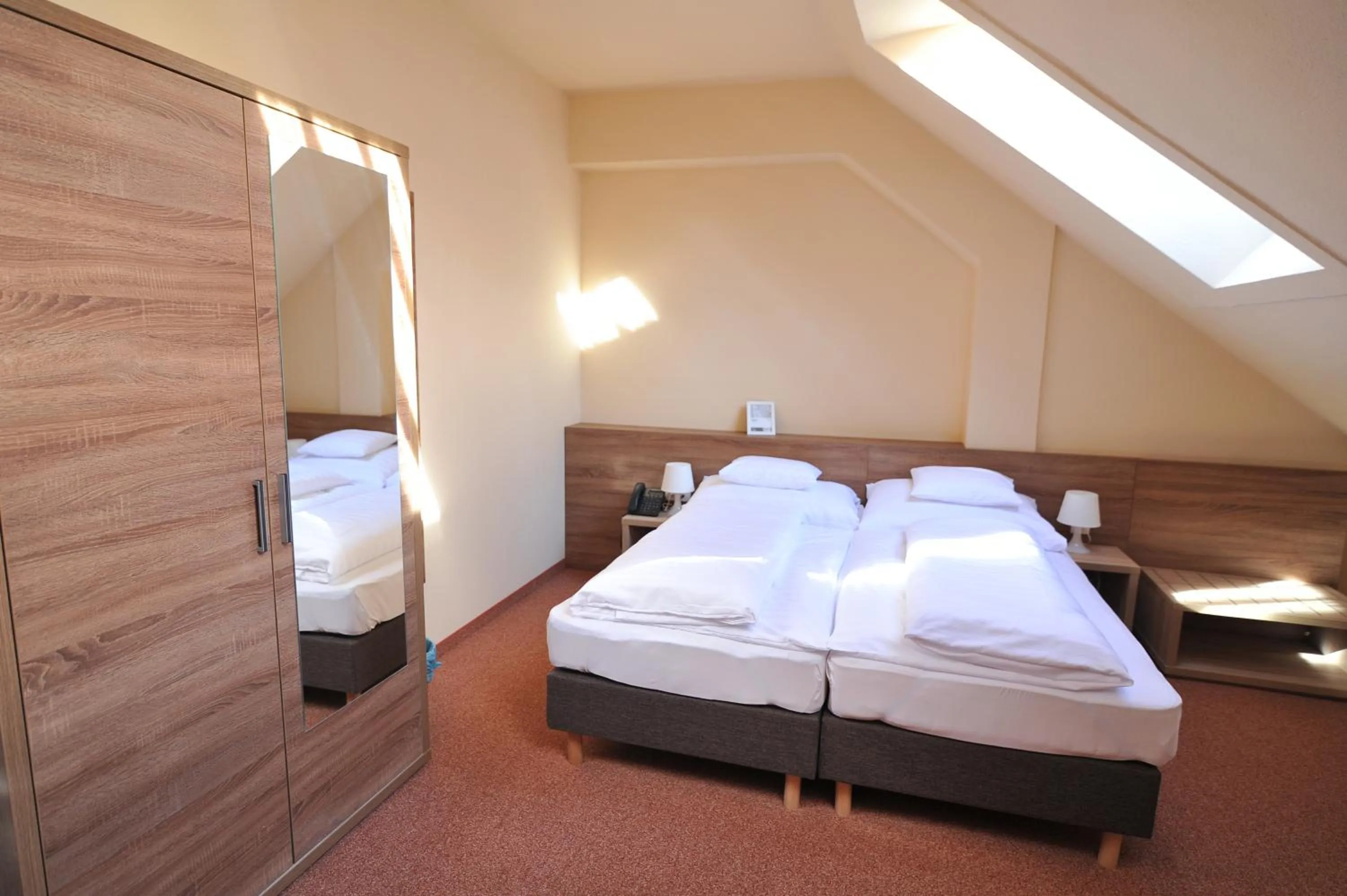 Bedroom, Bed in Centrooms Eger