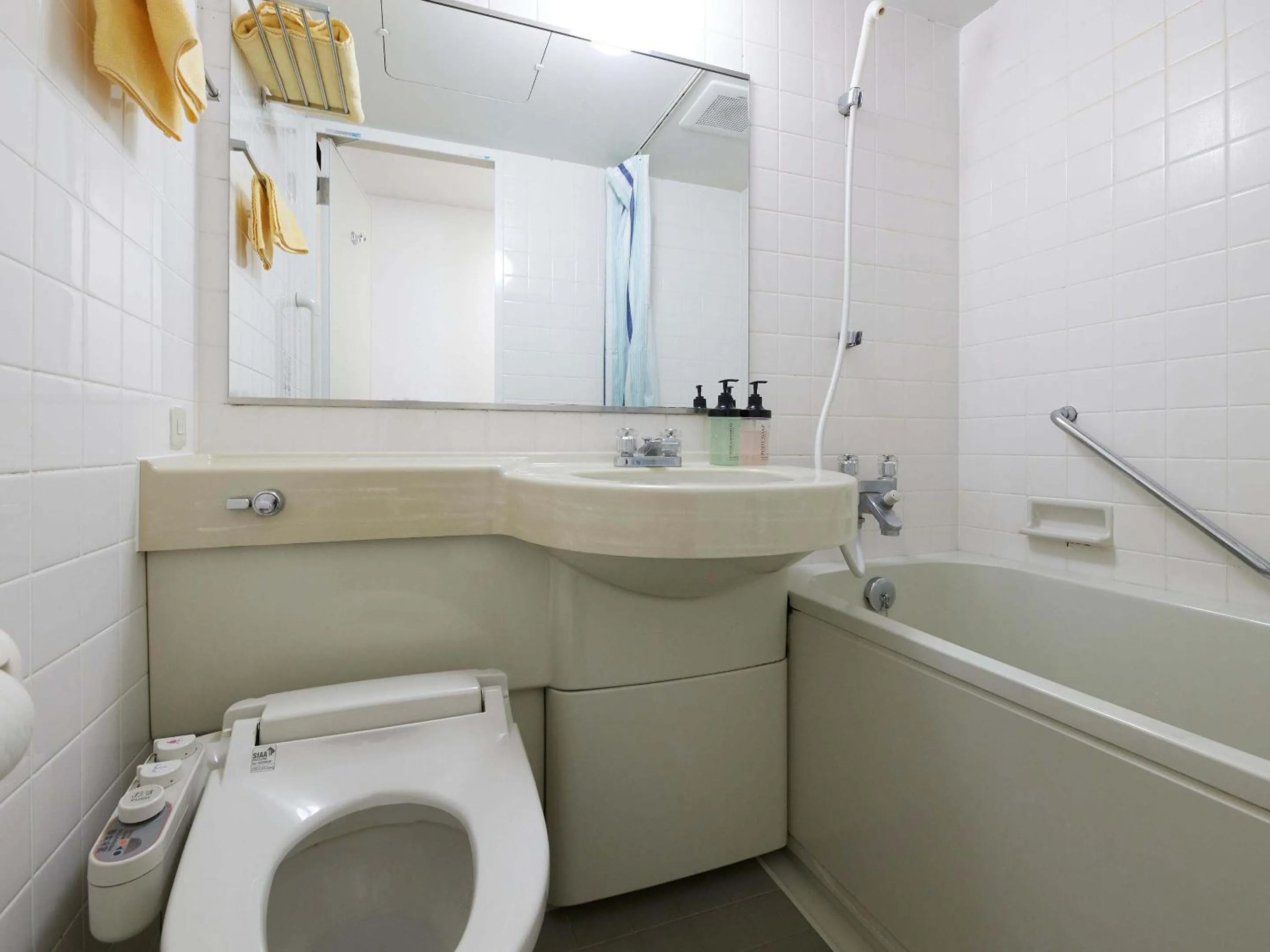 Shower in Kumagaya Royal Hotel Suzuki