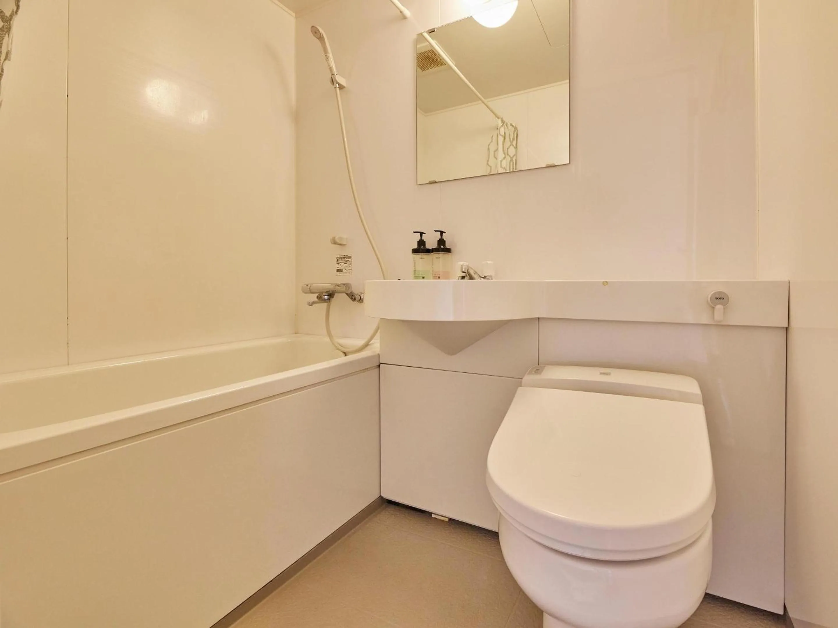 Shower in Kumagaya Royal Hotel Suzuki