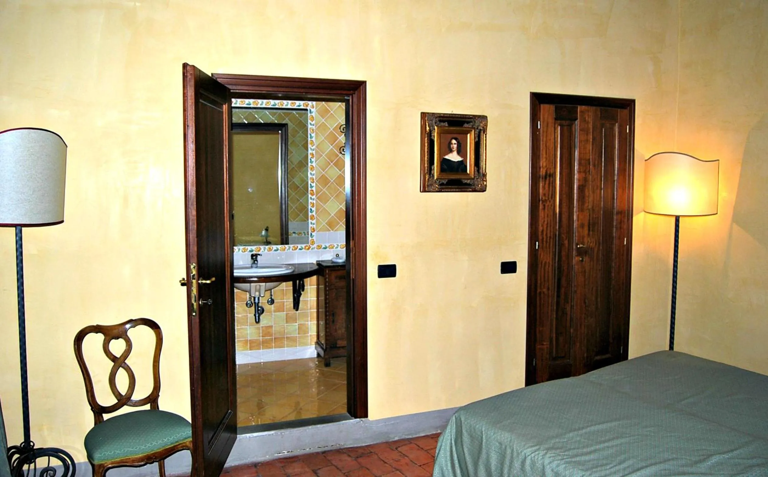 Bedroom, Bed in Villa Marisel
