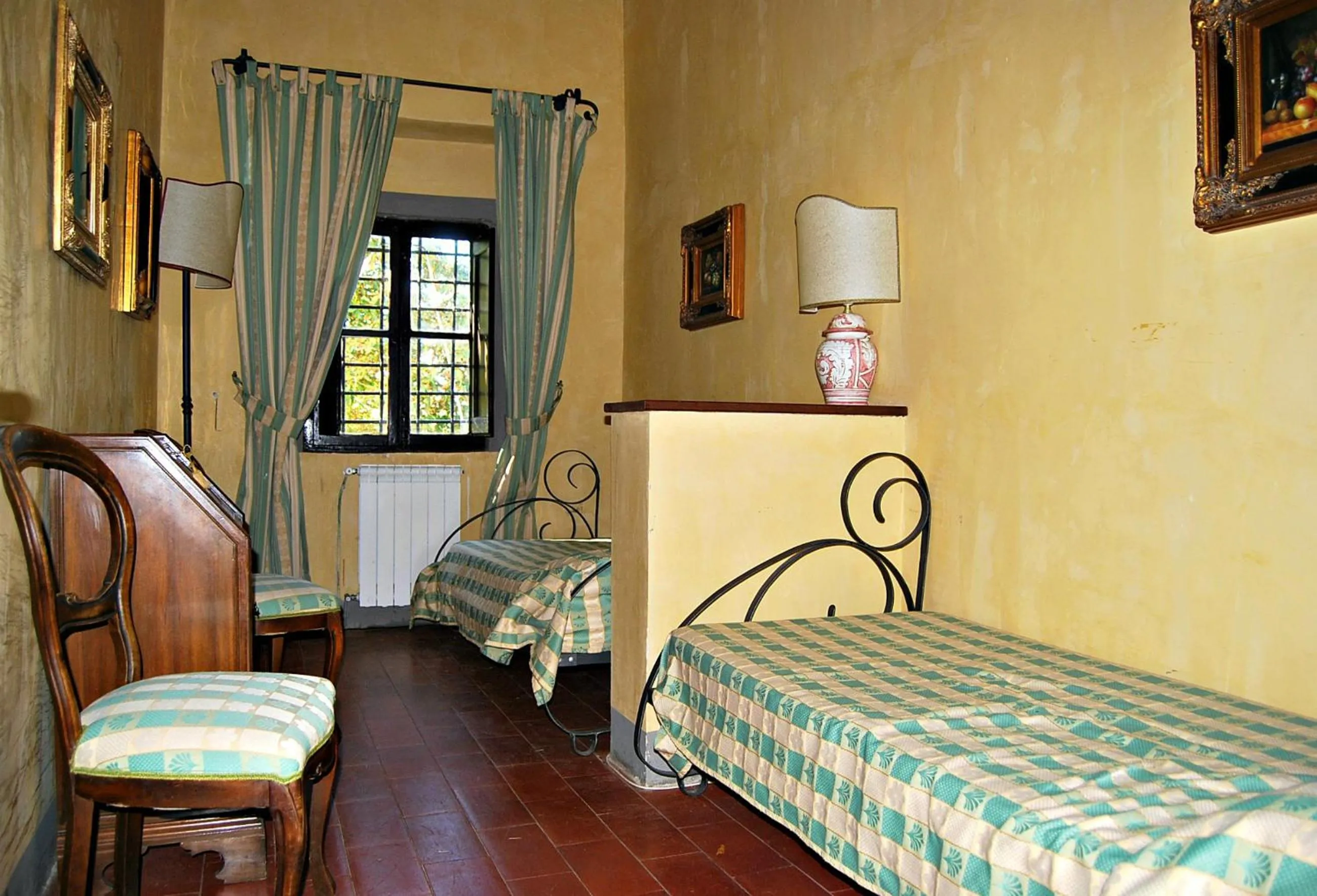 Bedroom, Bed in Villa Marisel