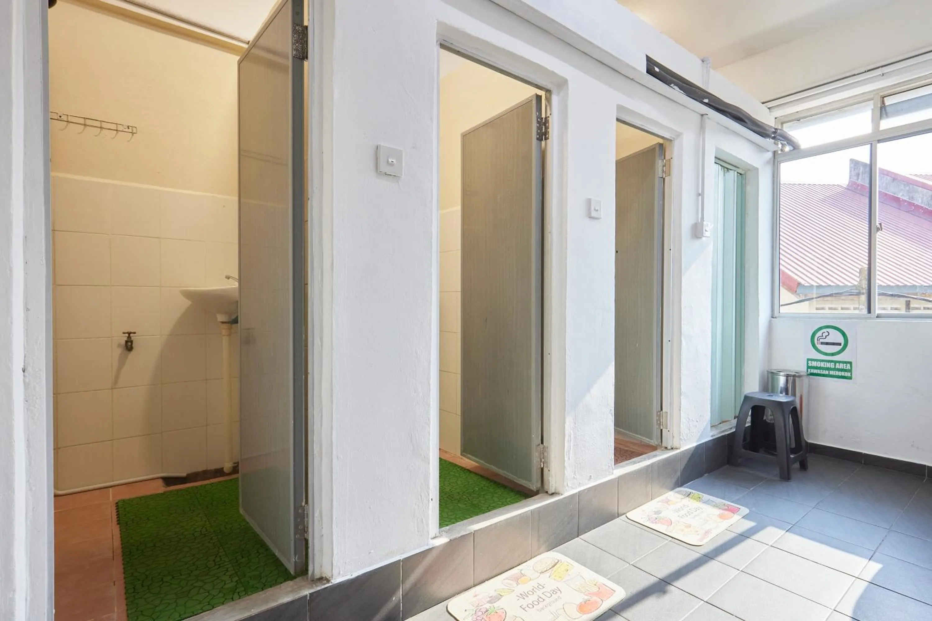 Bathroom in Uncle Guesthouse Kuala Terengganu