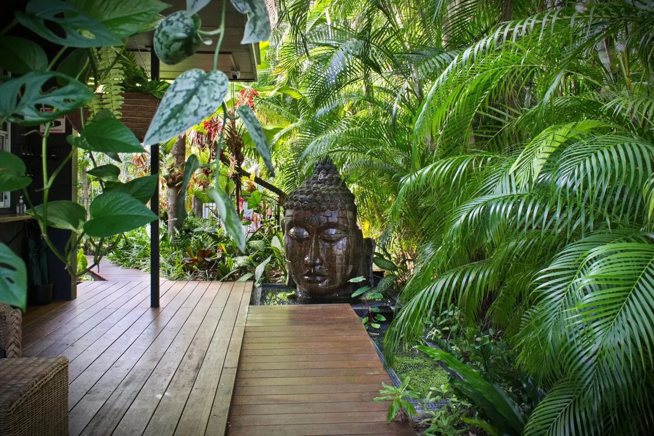 Facade/entrance in The Palms At Palm Cove