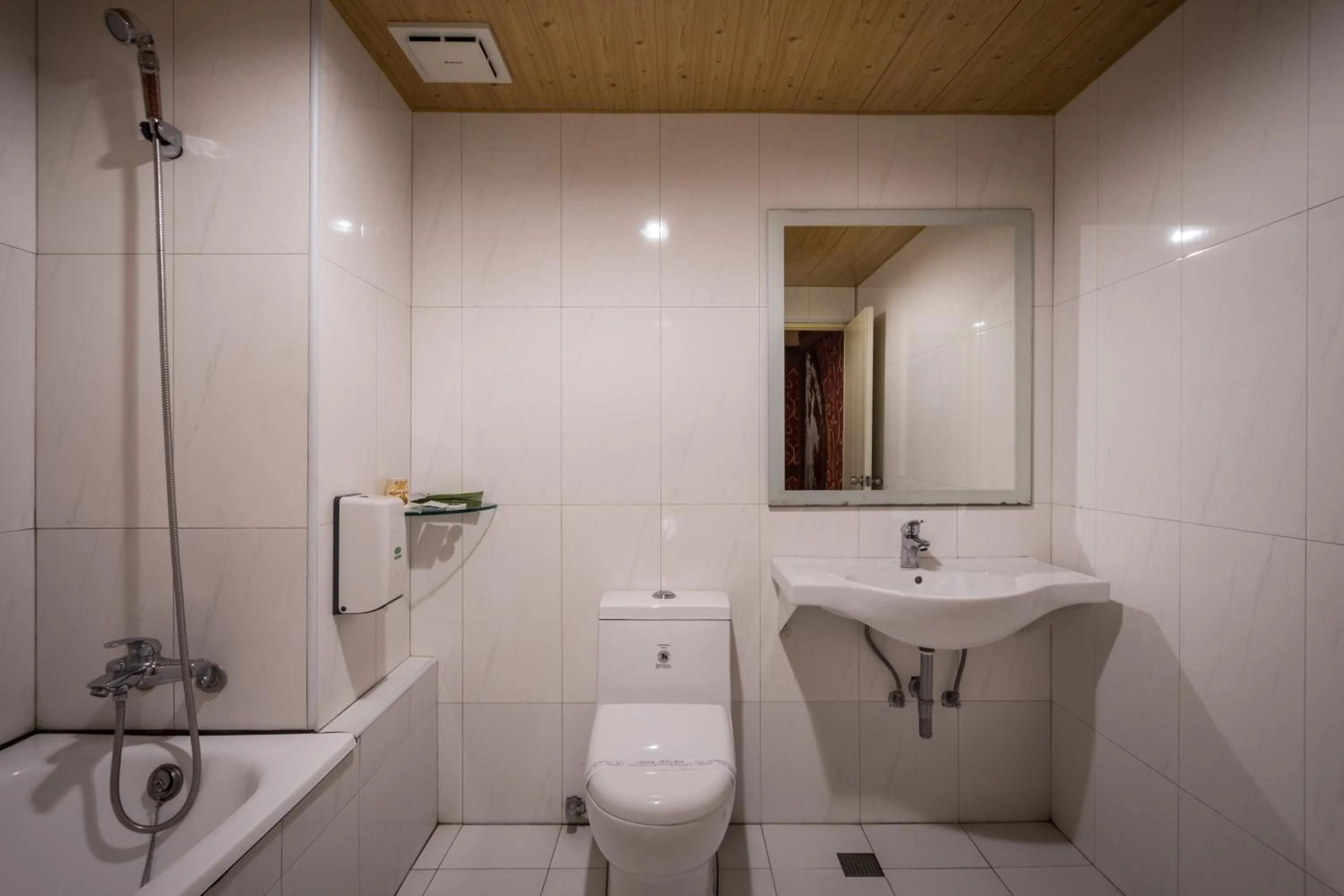 Bathroom in Golden Phoenix Hotel