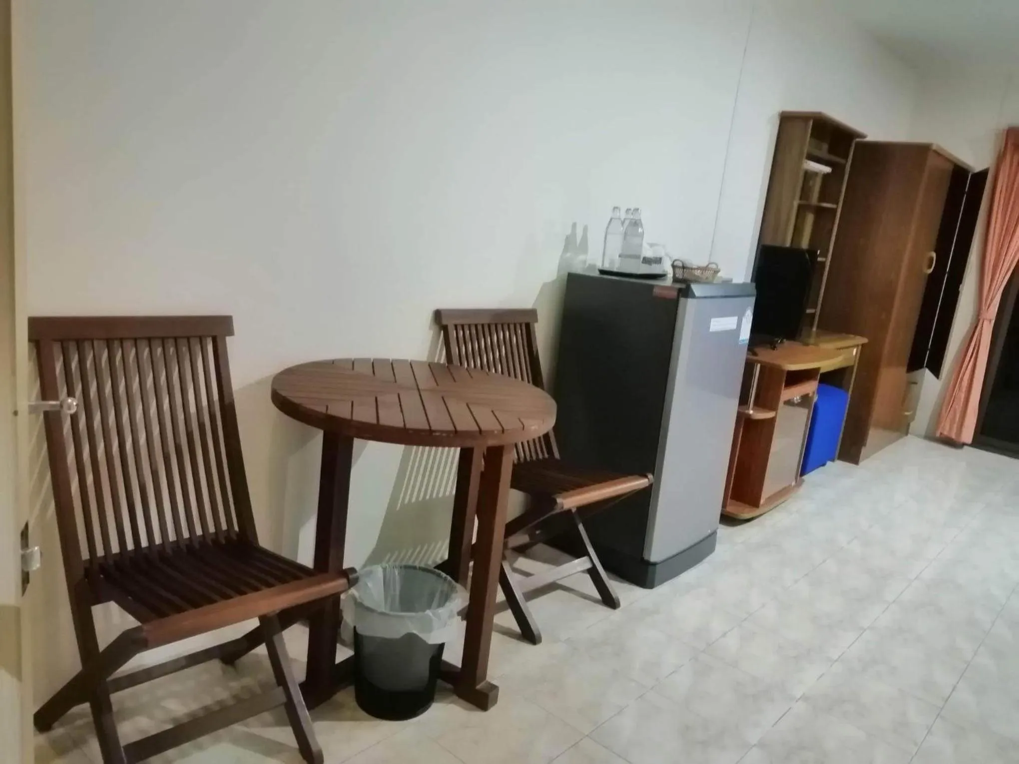 Dining area in Pearl Place Hotel