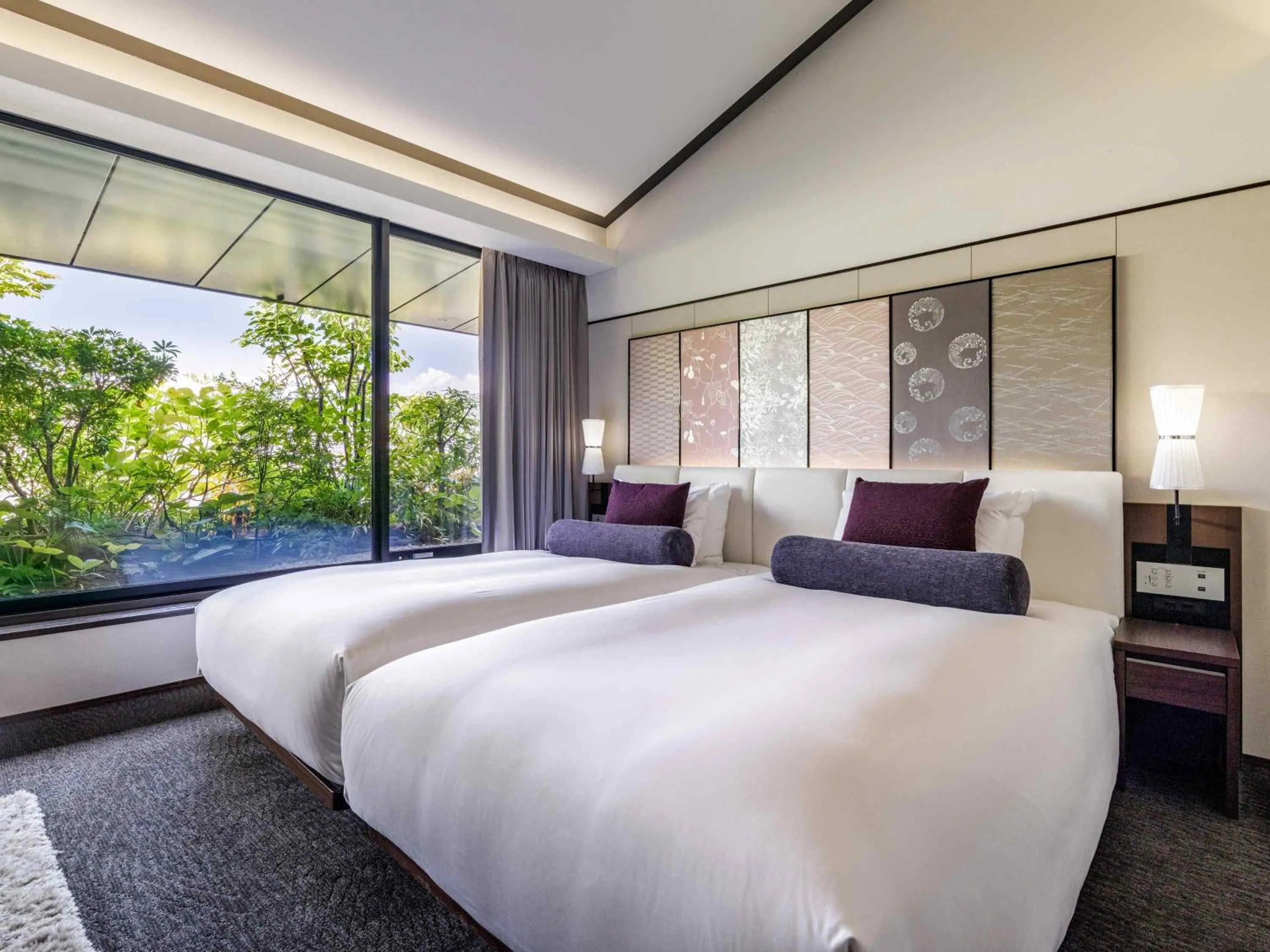 Bed in Solaria Nishitetsu Hotel Kyoto Premier