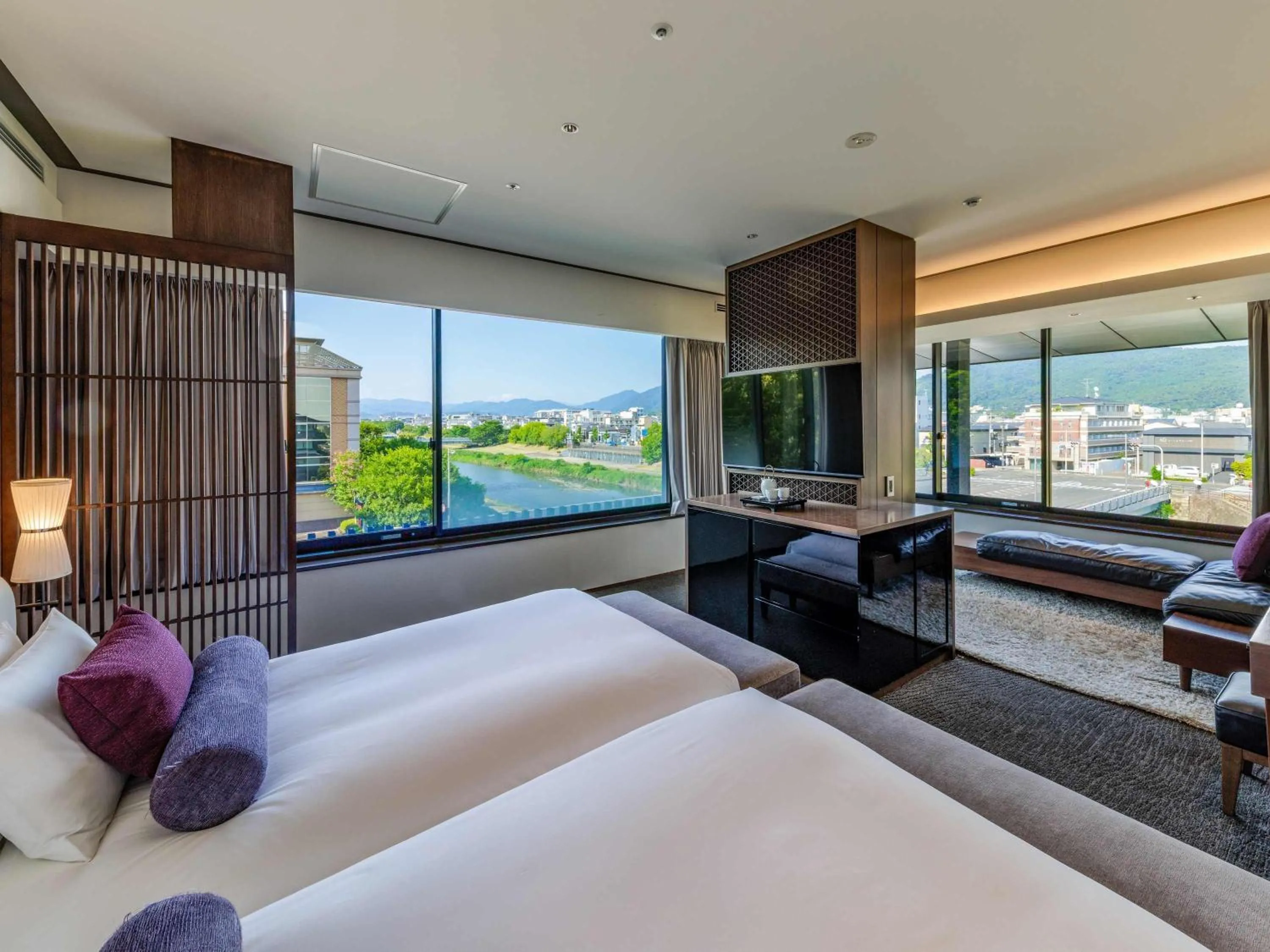 Photo of the whole room, Bed in Solaria Nishitetsu Hotel Kyoto Premier