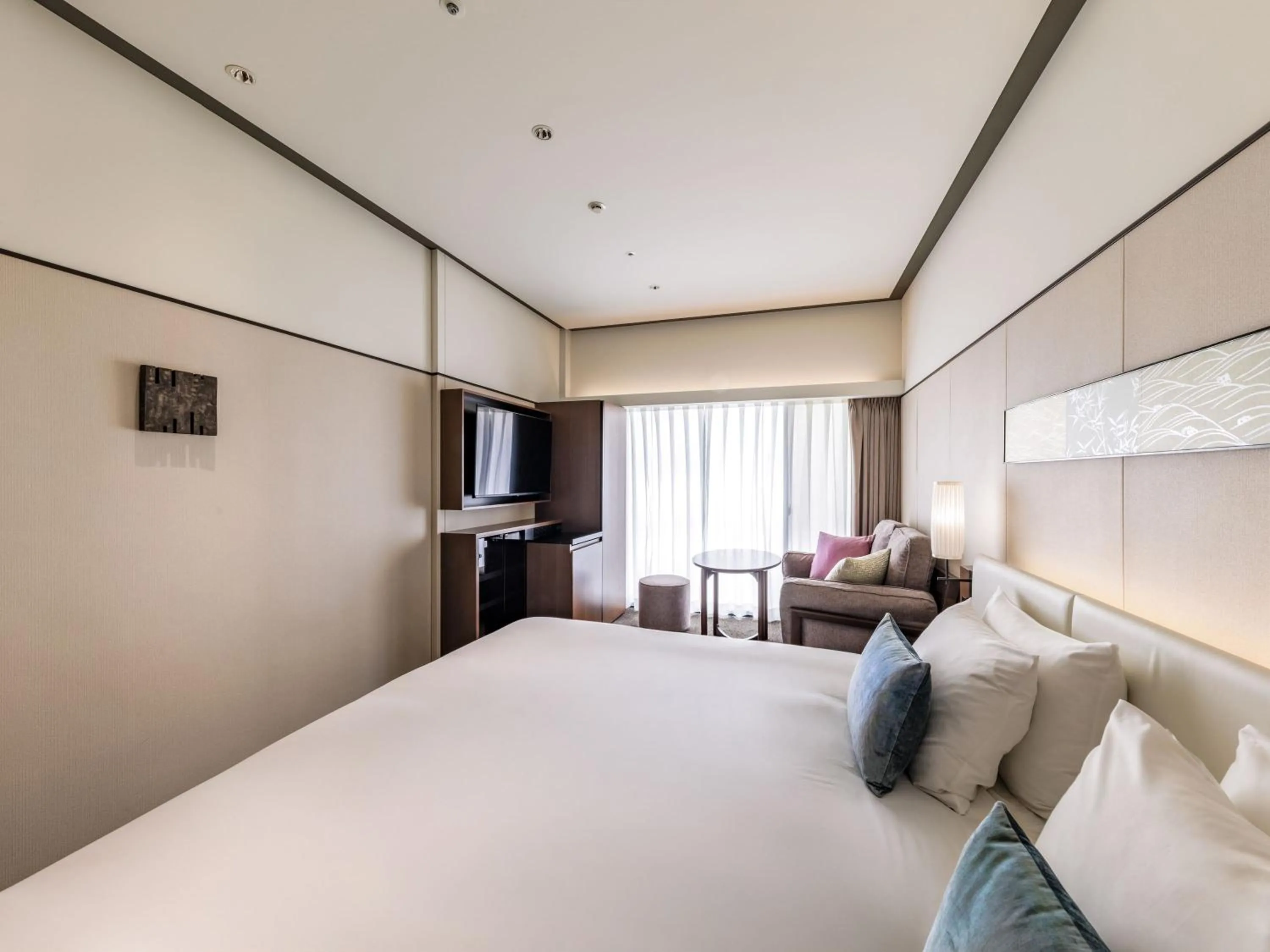 Bed in Solaria Nishitetsu Hotel Kyoto Premier