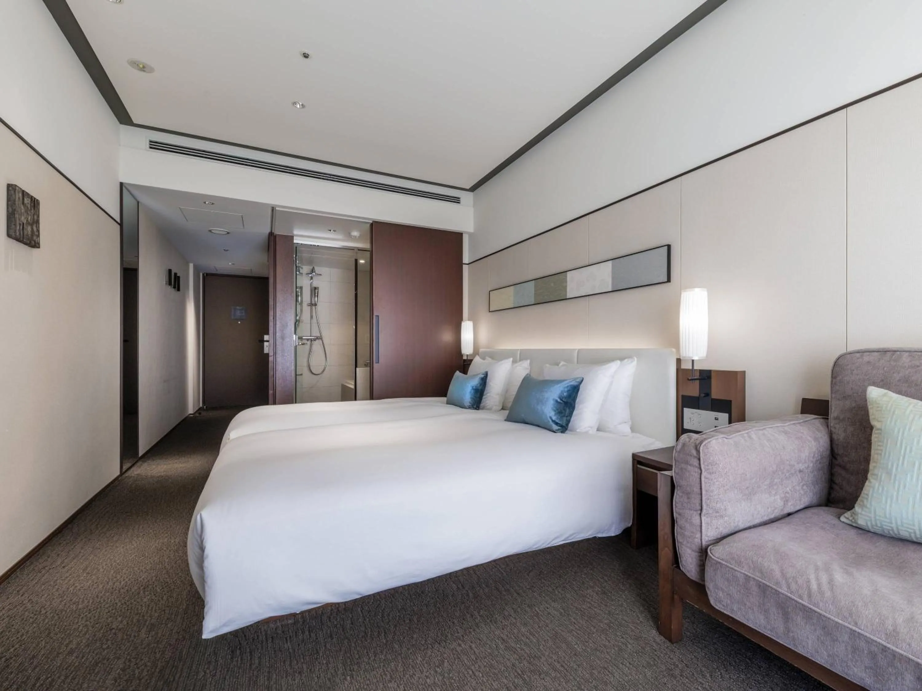 Bed in Solaria Nishitetsu Hotel Kyoto Premier