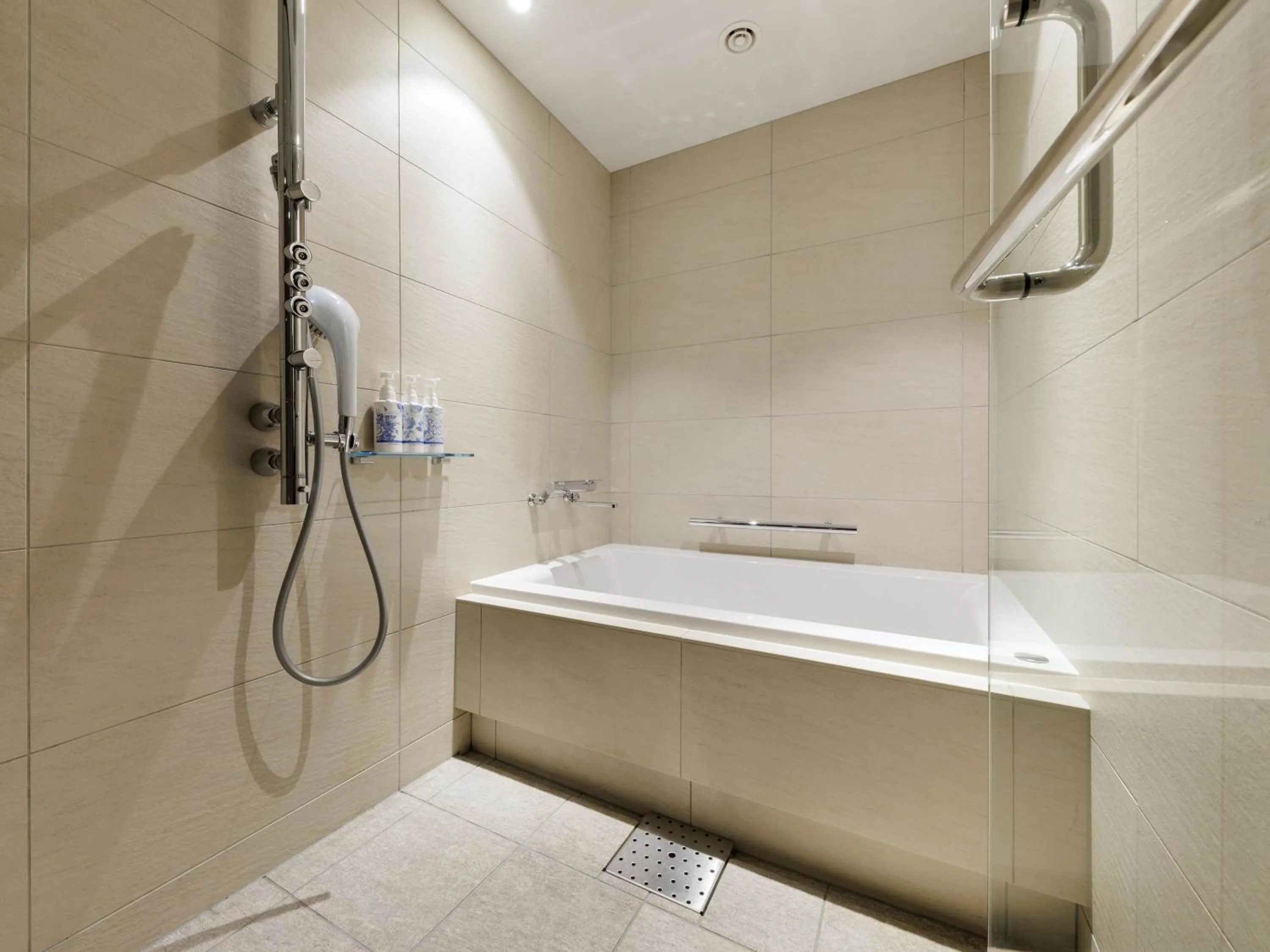 Bathroom in Solaria Nishitetsu Hotel Kyoto Premier