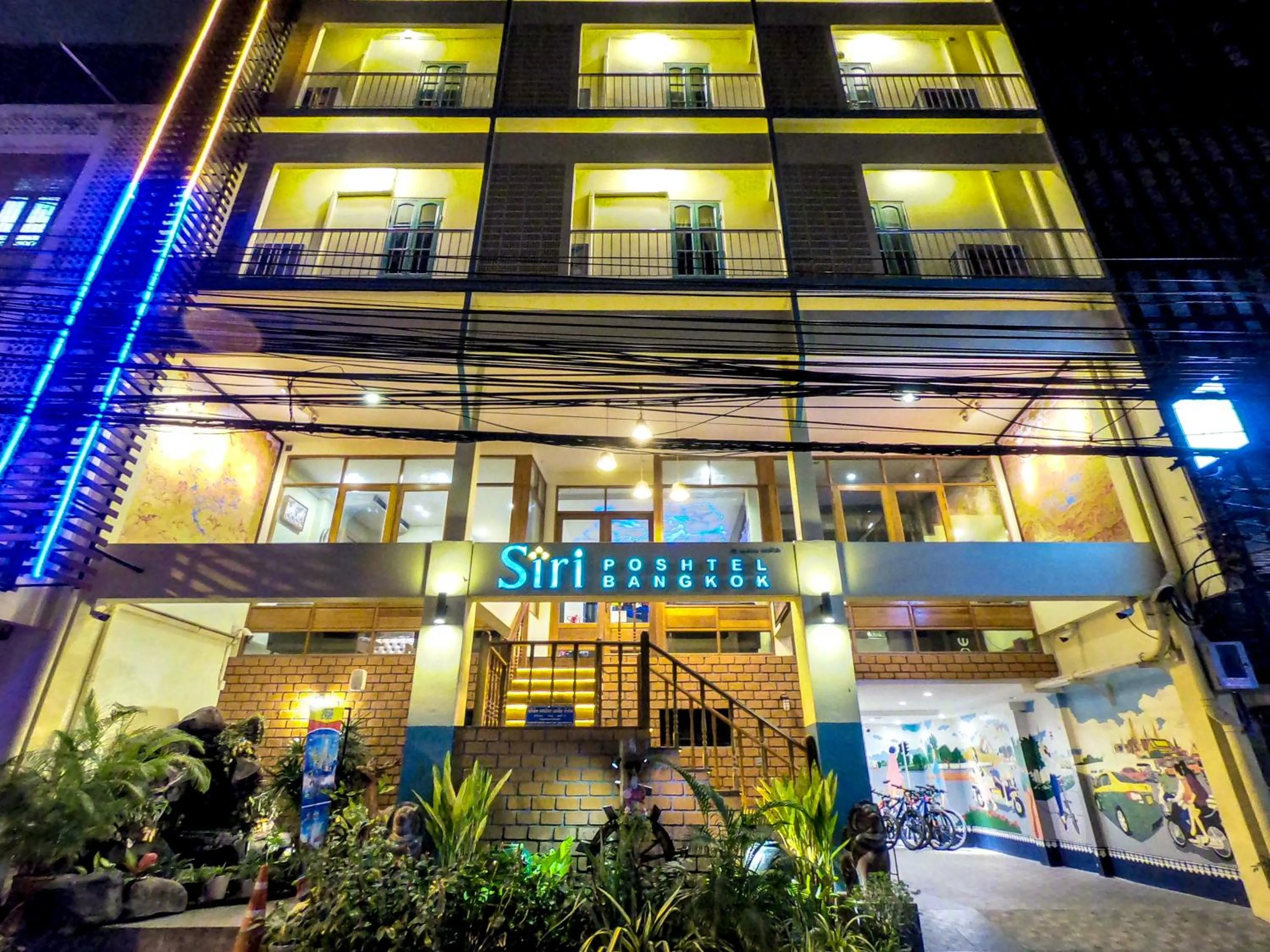 Property building in Siri Poshtel Bangkok