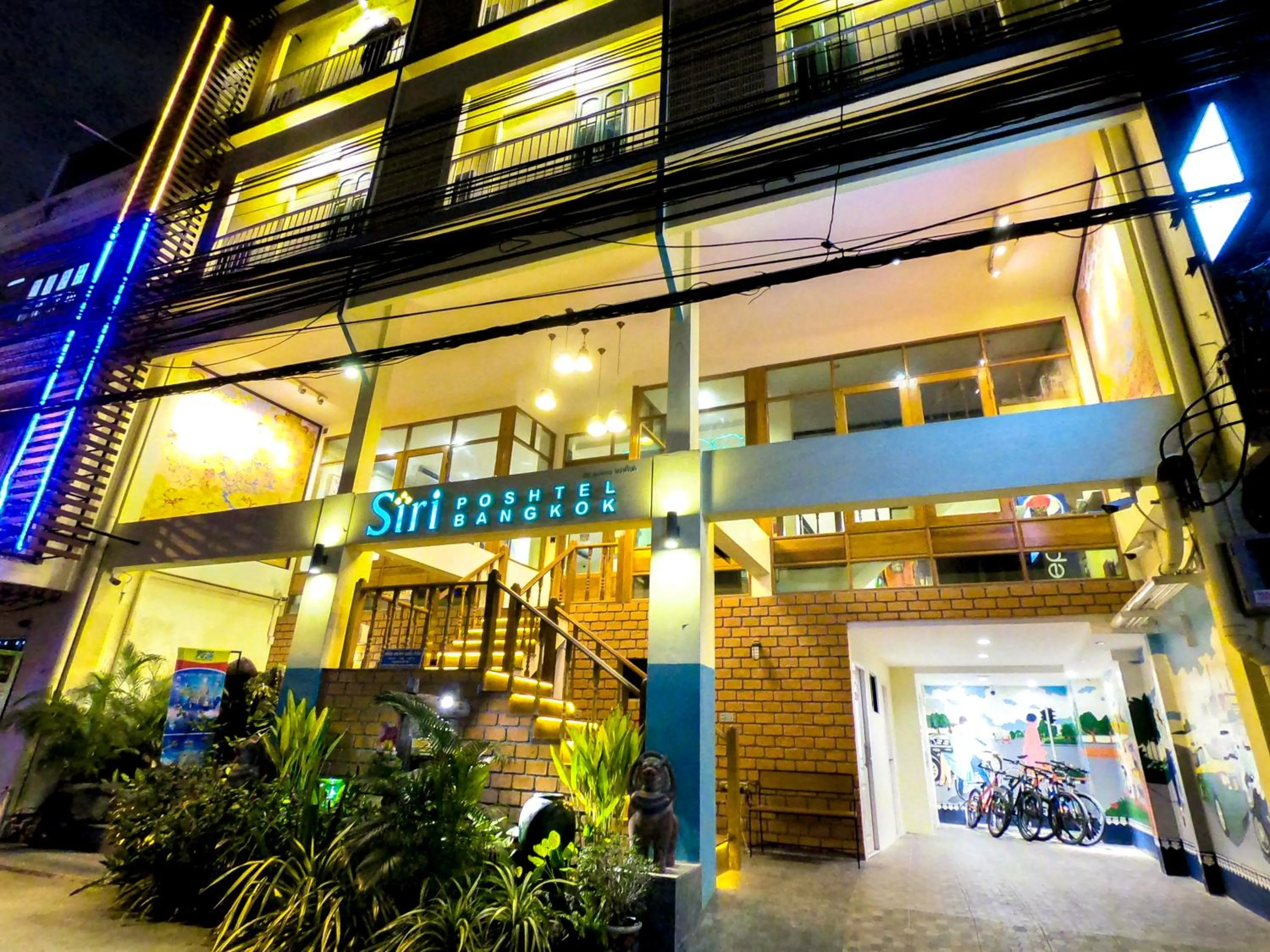 Property building in Siri Poshtel Bangkok