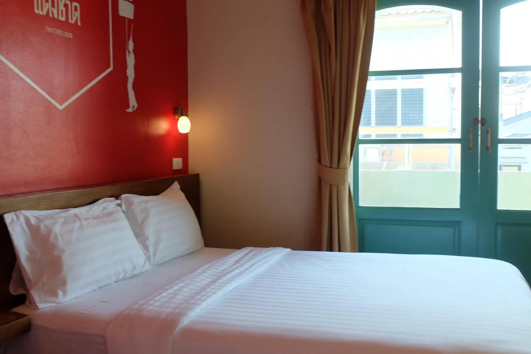 Bed in Siri Poshtel Bangkok