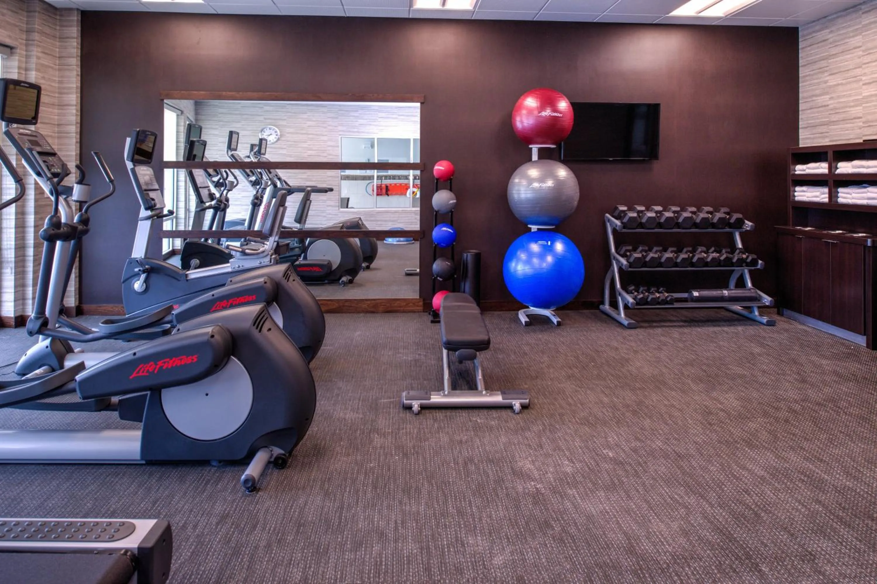 Fitness centre/facilities in Courtyard by Marriott Detroit Farmington