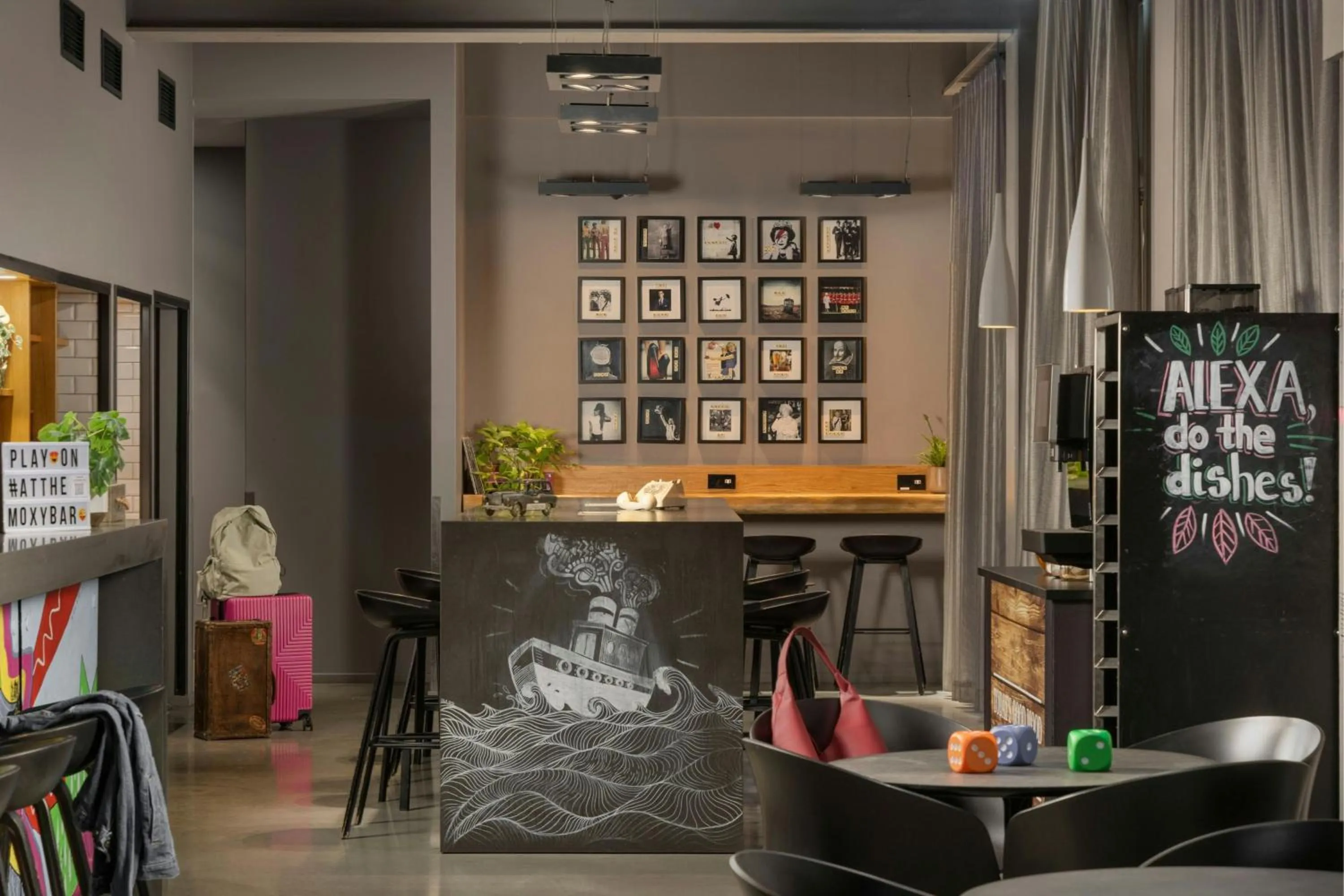 Restaurant/places to eat in Moxy London Excel