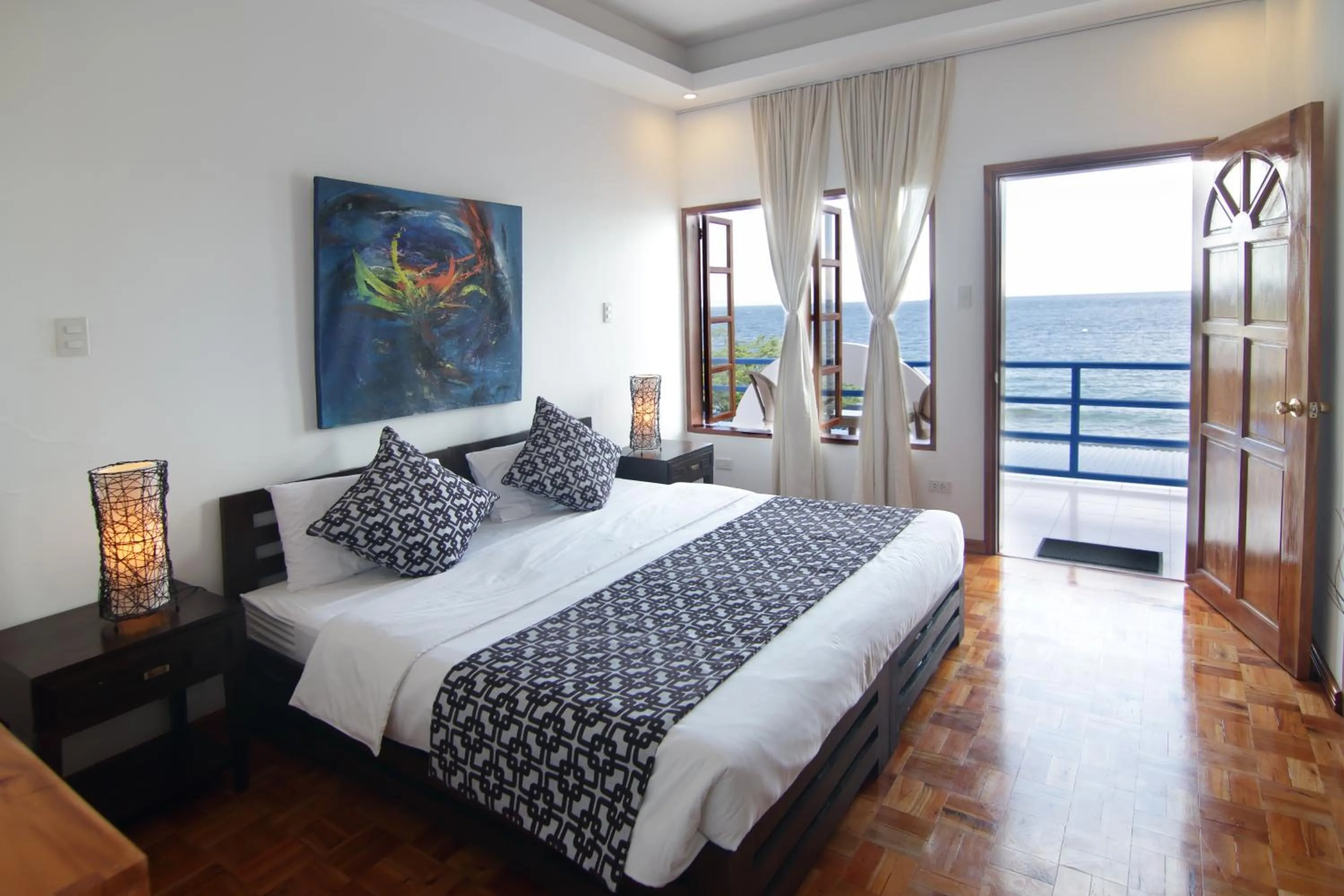 Sea view, Bed in Villa in Blue