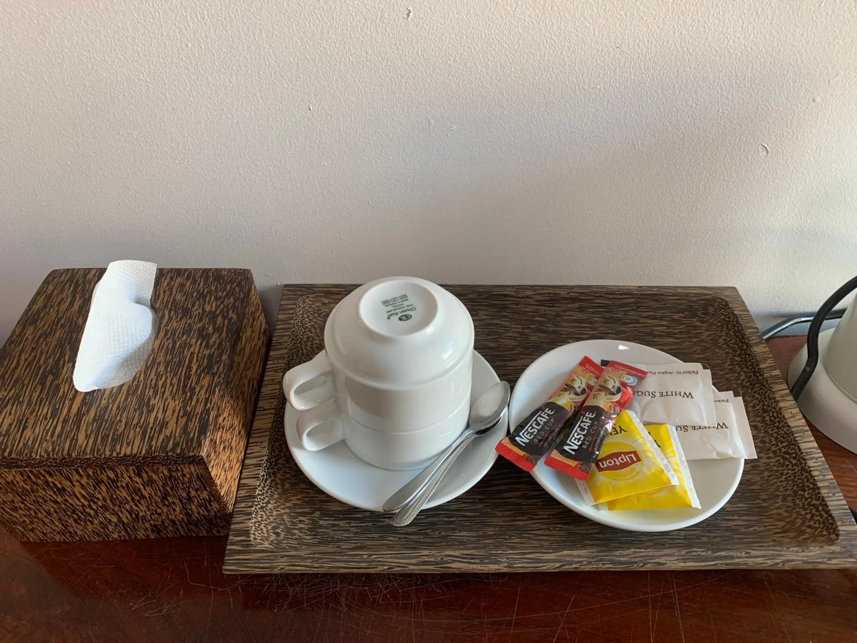 Coffee/tea facilities in The One by Nika