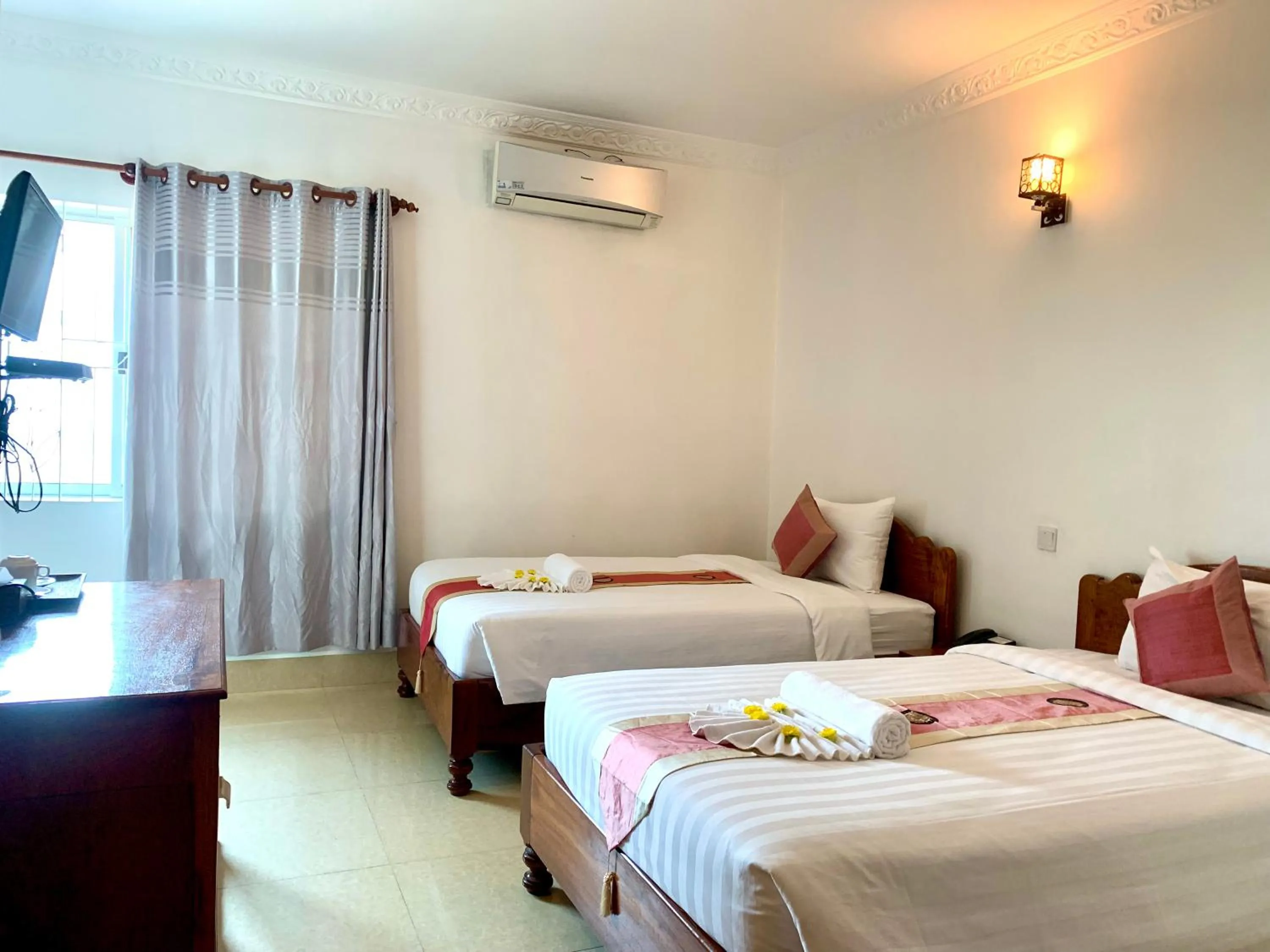 Bed in The One by Nika