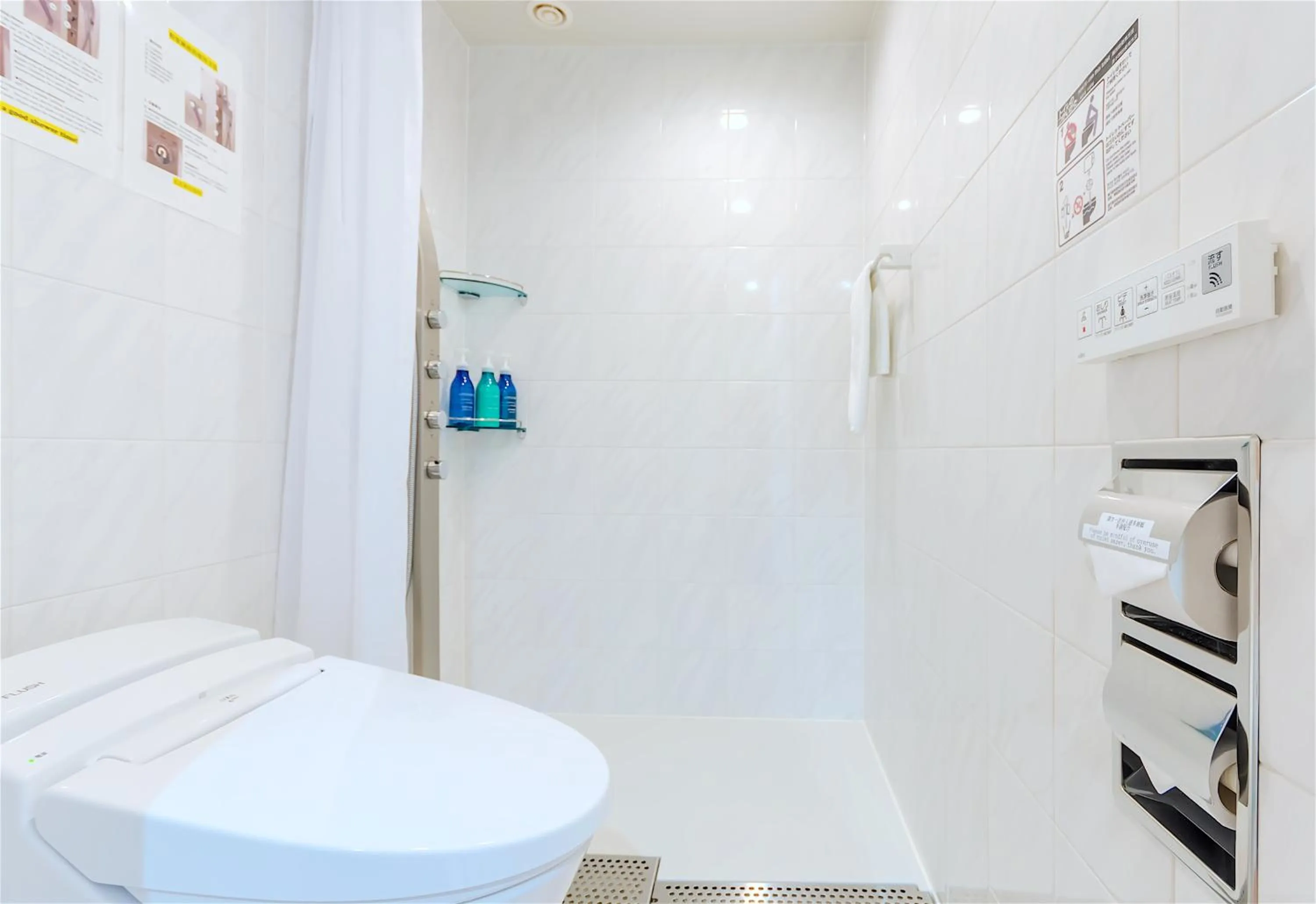 Shower in NARA Visitor Center and Inn