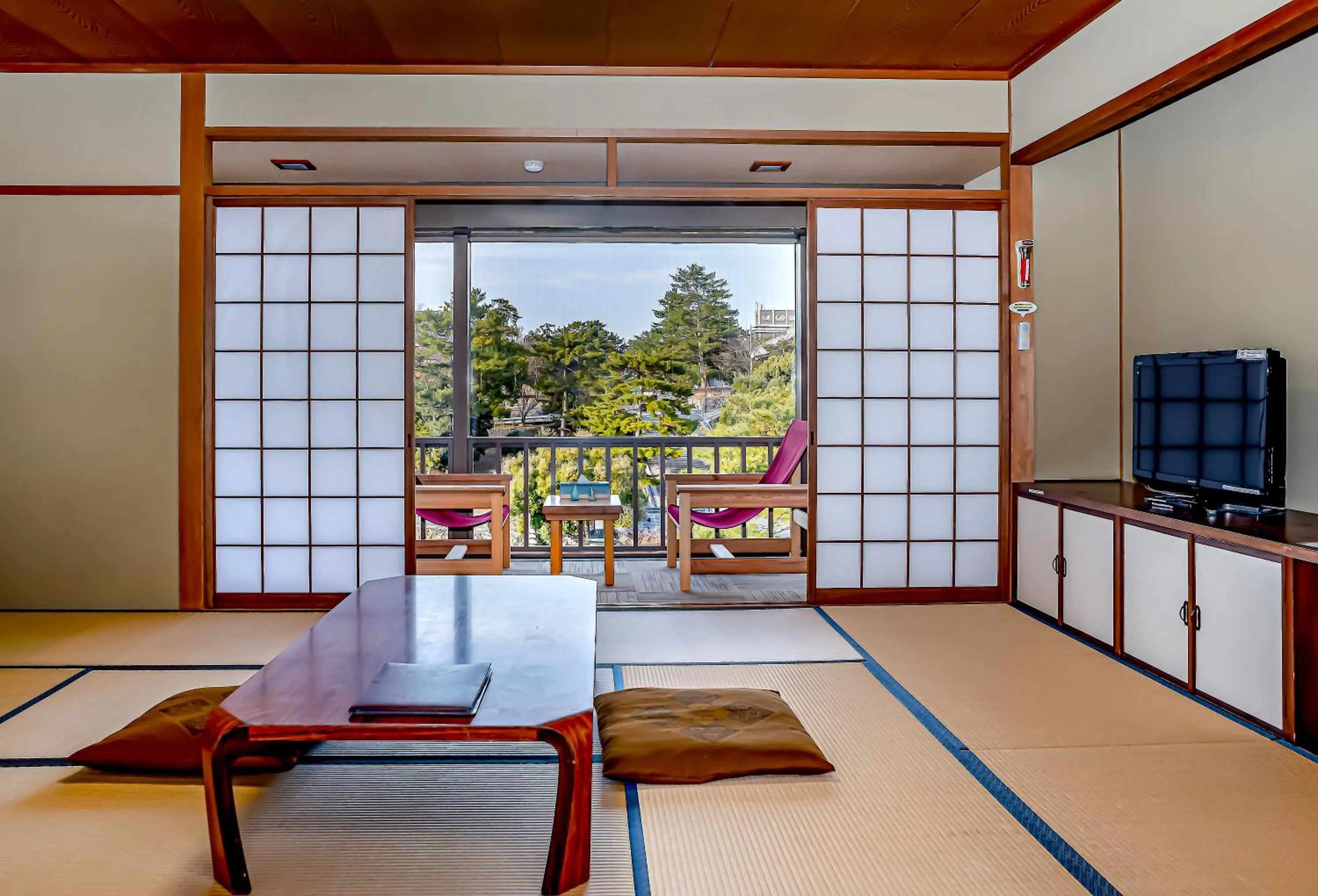 TV and multimedia in NARA Visitor Center and Inn