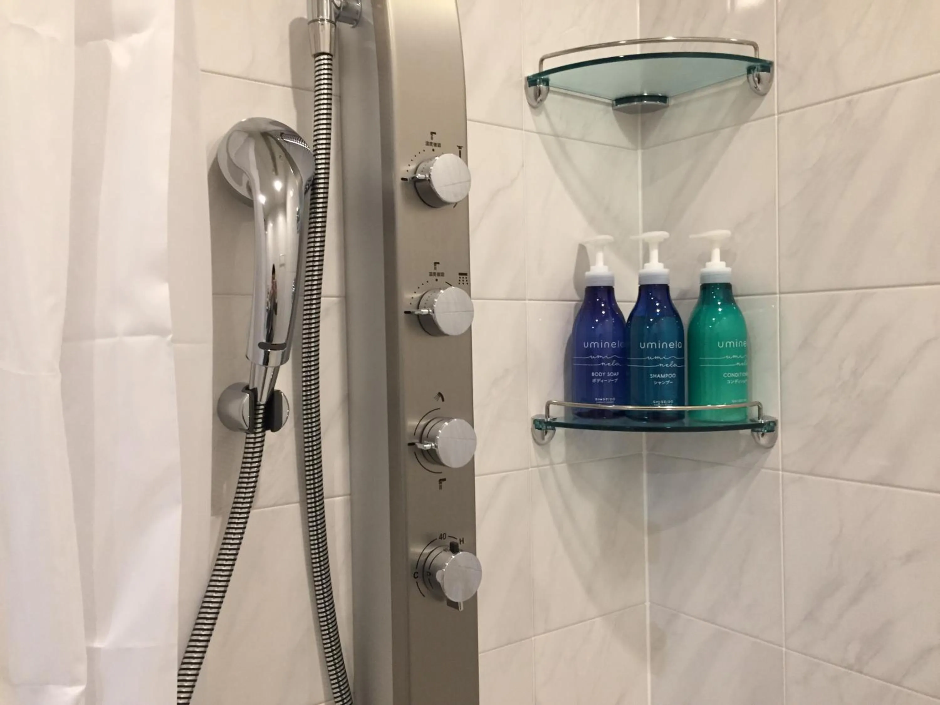 Shower in NARA Visitor Center and Inn