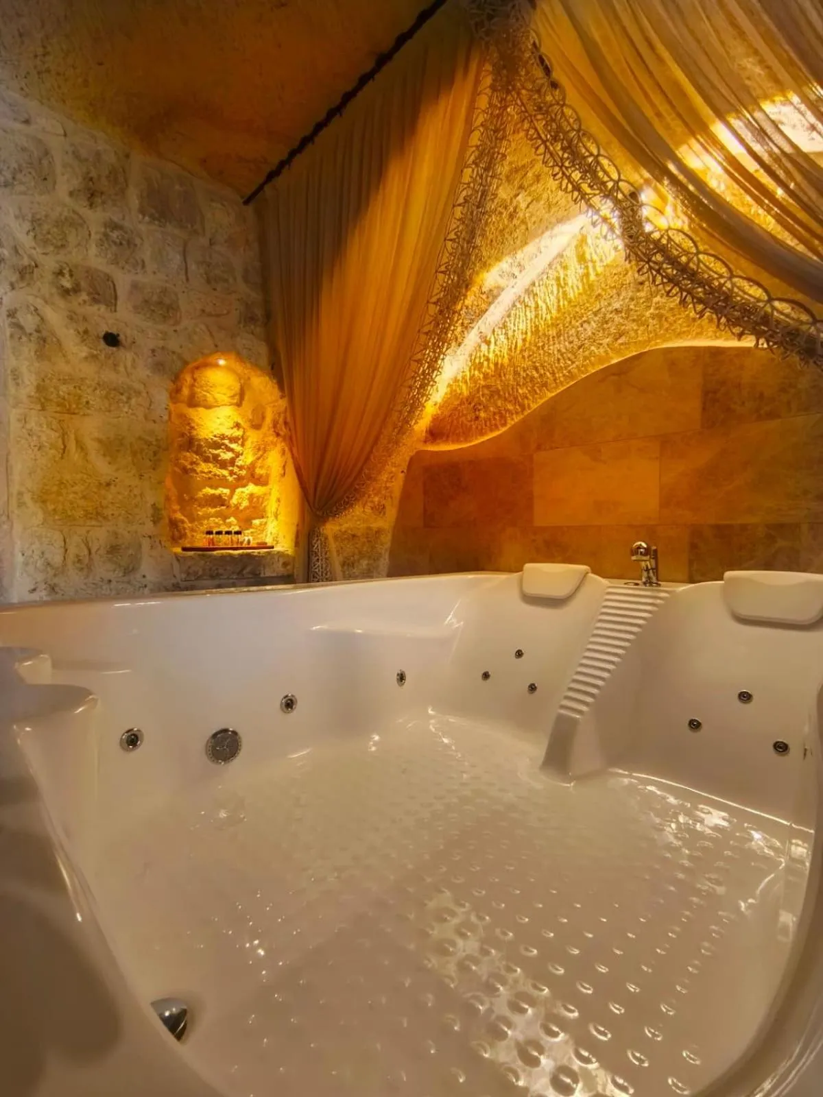 Hot Tub in Acropolis Cave Suite