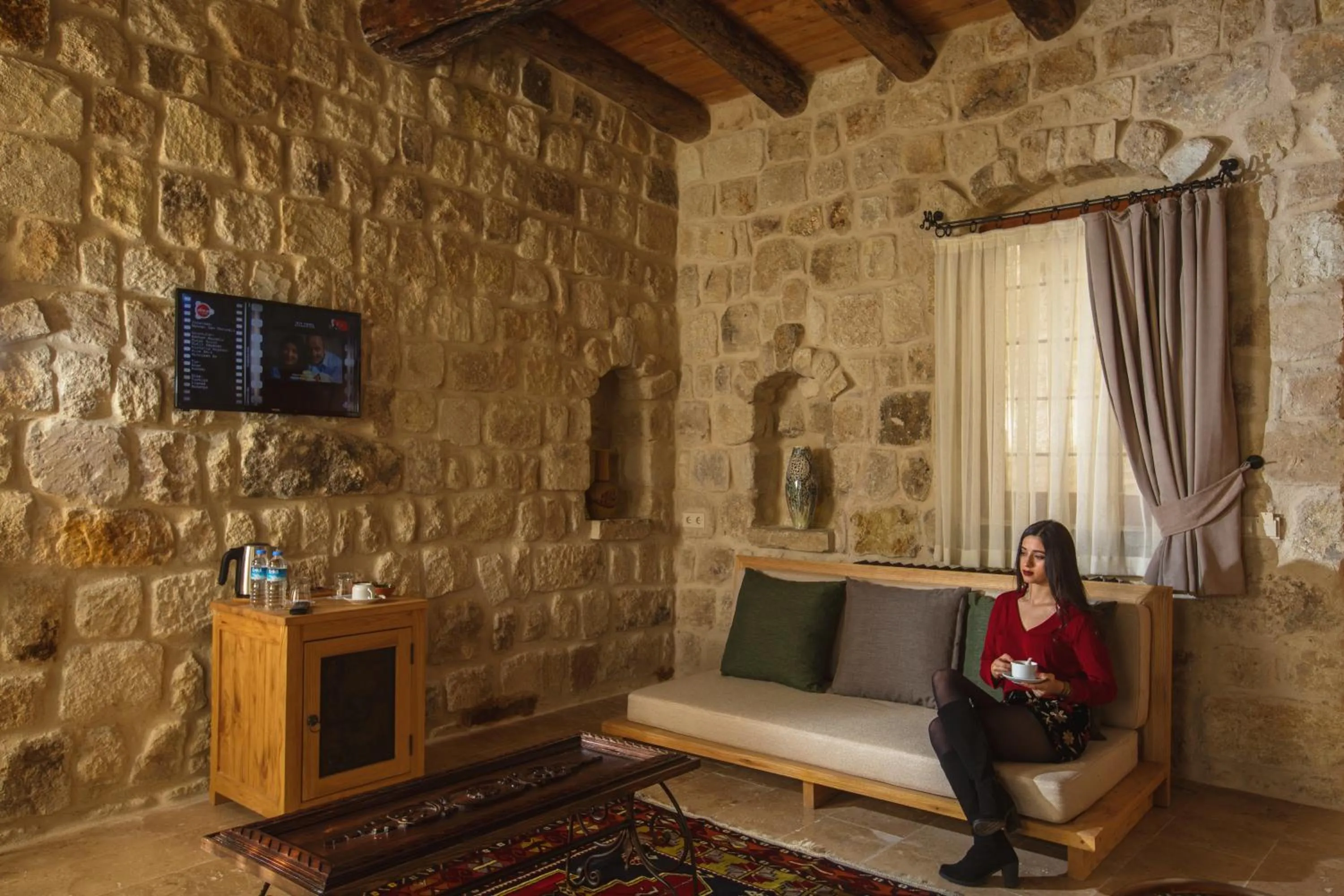 Property building in Acropolis Cave Suite