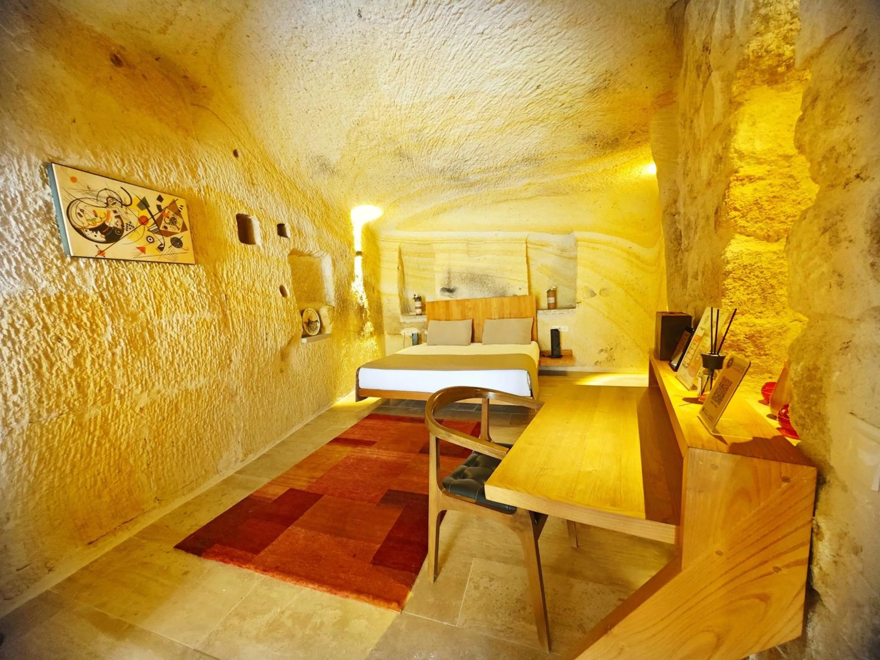 Bedroom, Bed in Acropolis Cave Suite