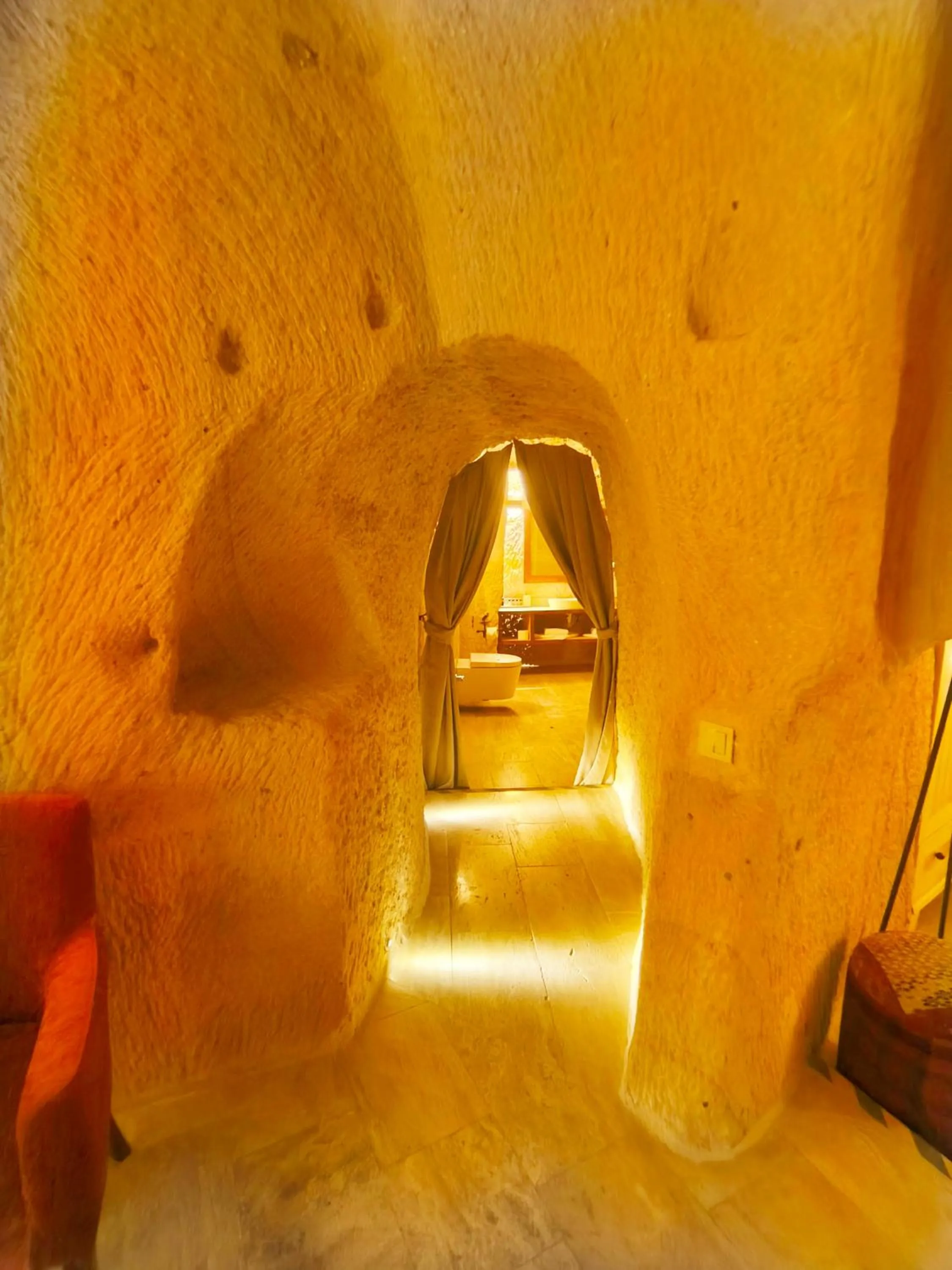 Acropolis Cave Suite