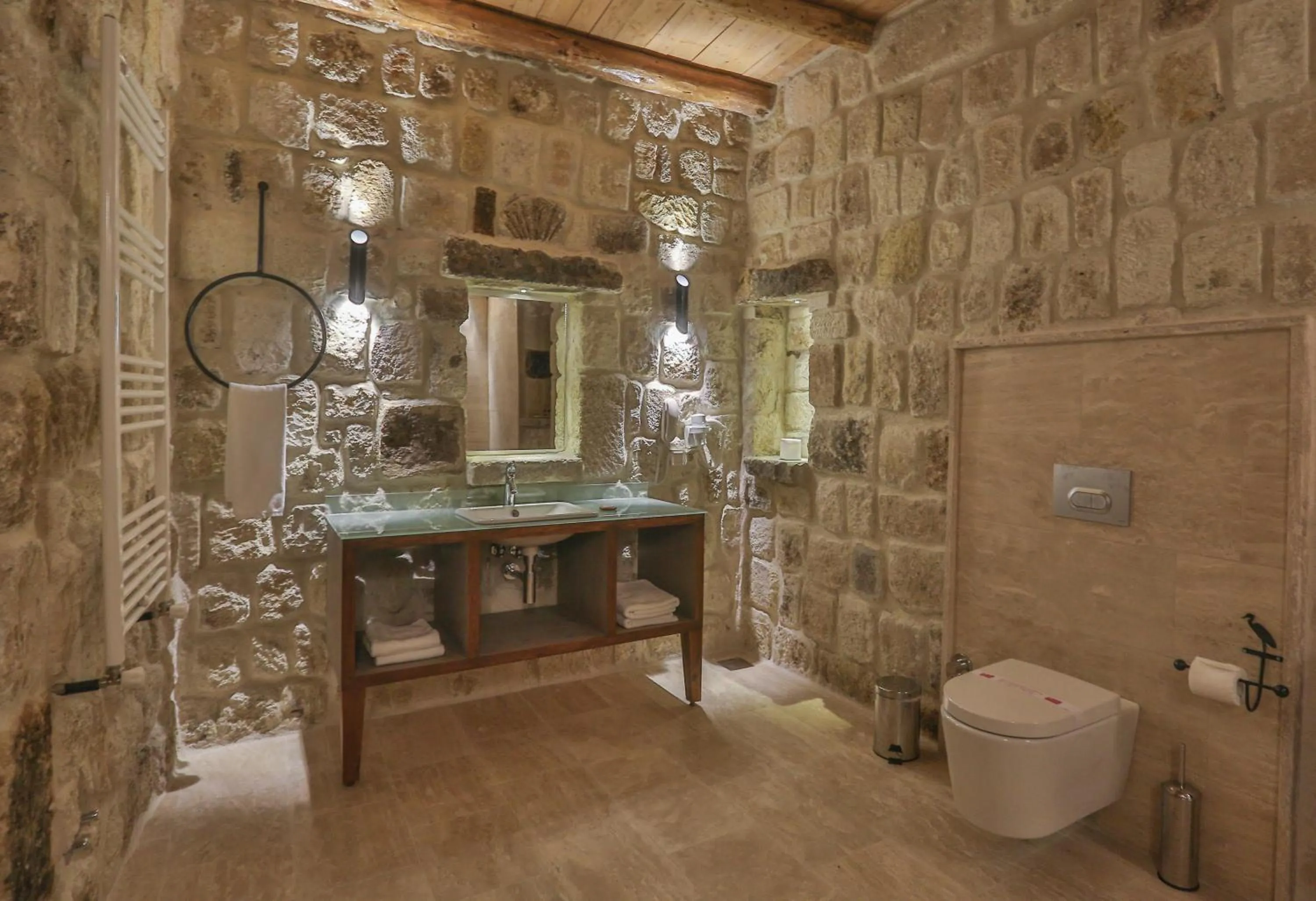 Shower in Acropolis Cave Suite
