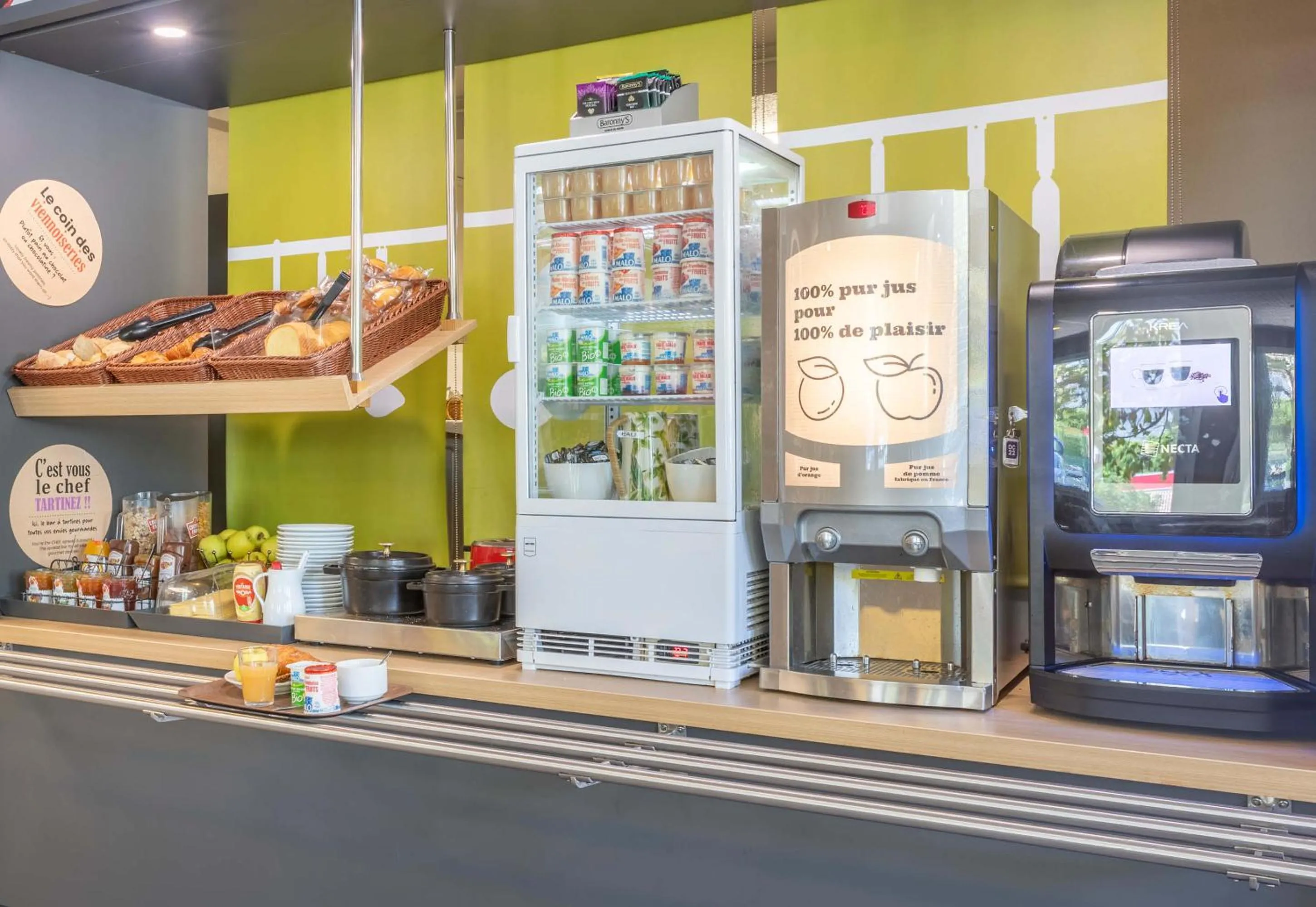 Breakfast in B&B HOTEL Toulon Ollioules