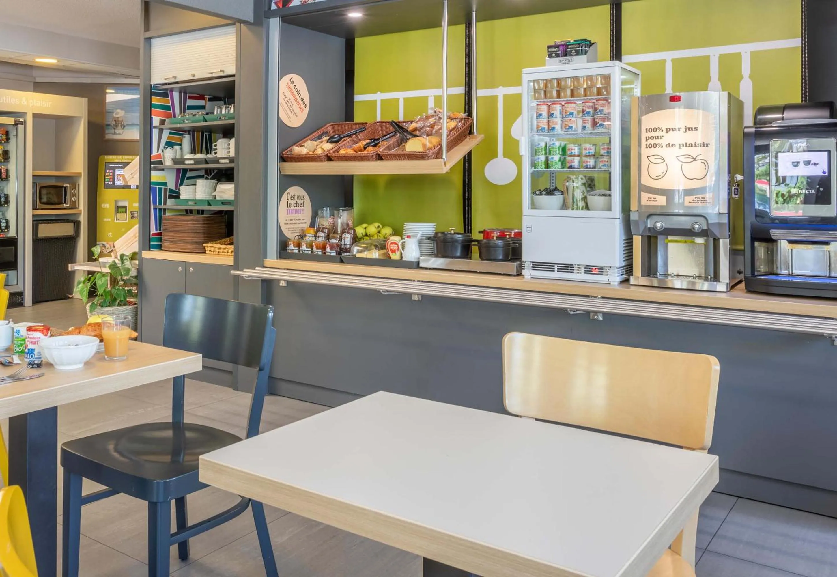 Breakfast in B&B HOTEL Toulon Ollioules