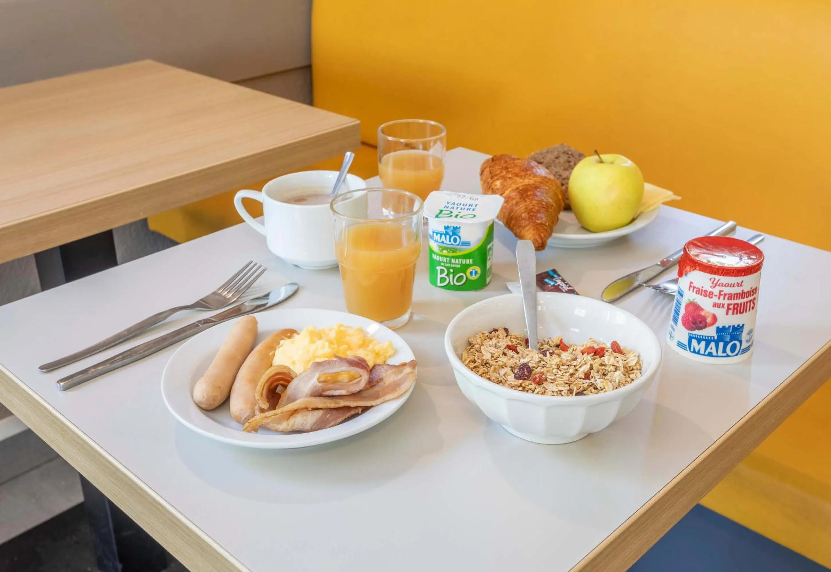 Breakfast in B&B HOTEL Toulon Ollioules