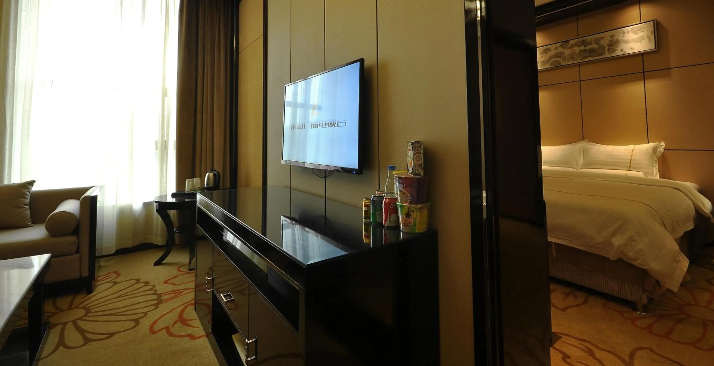 Seating area, Bed in Jin-Tai Holiday Hotel