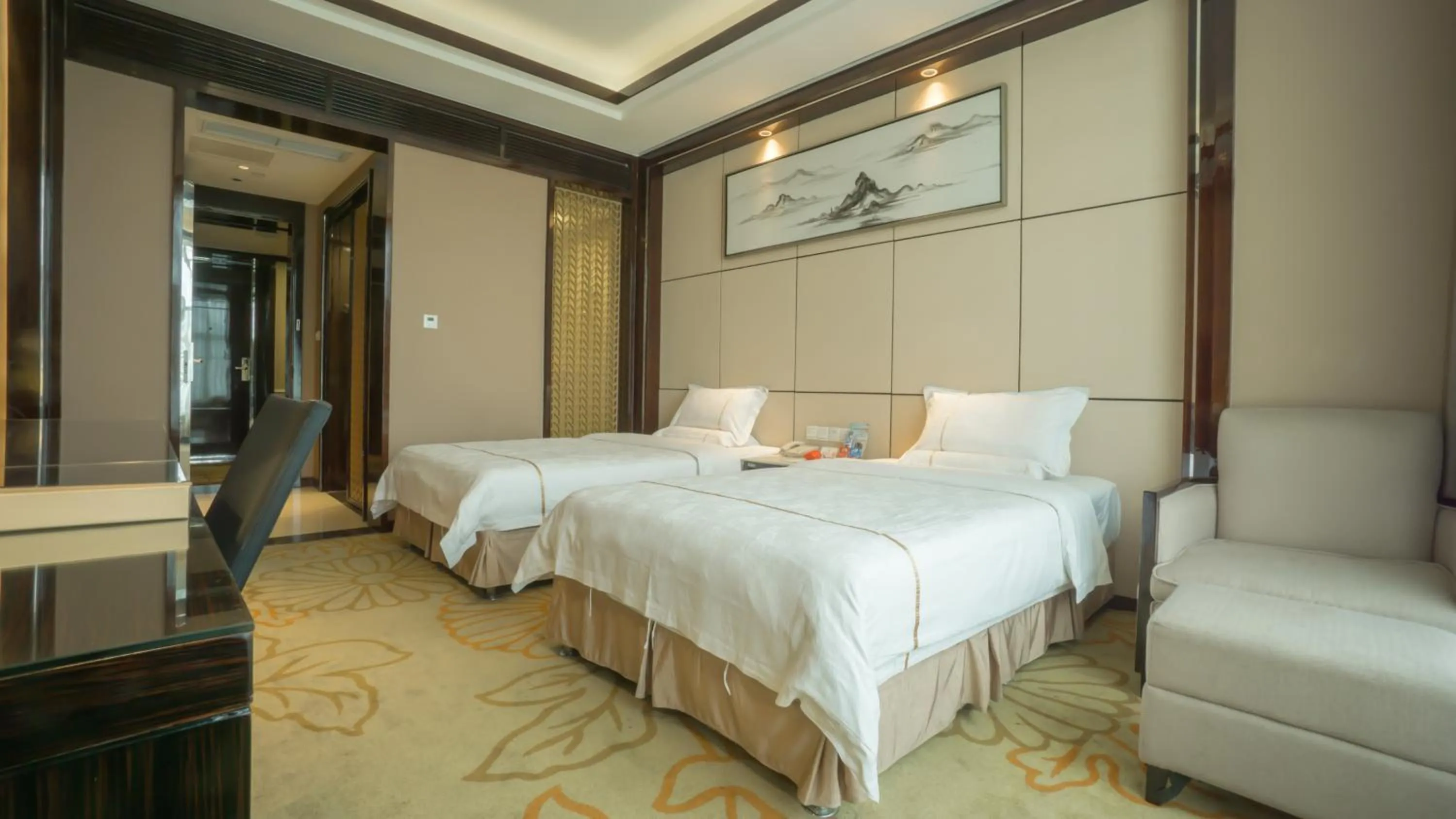 Photo of the whole room, Bed in Jin-Tai Holiday Hotel