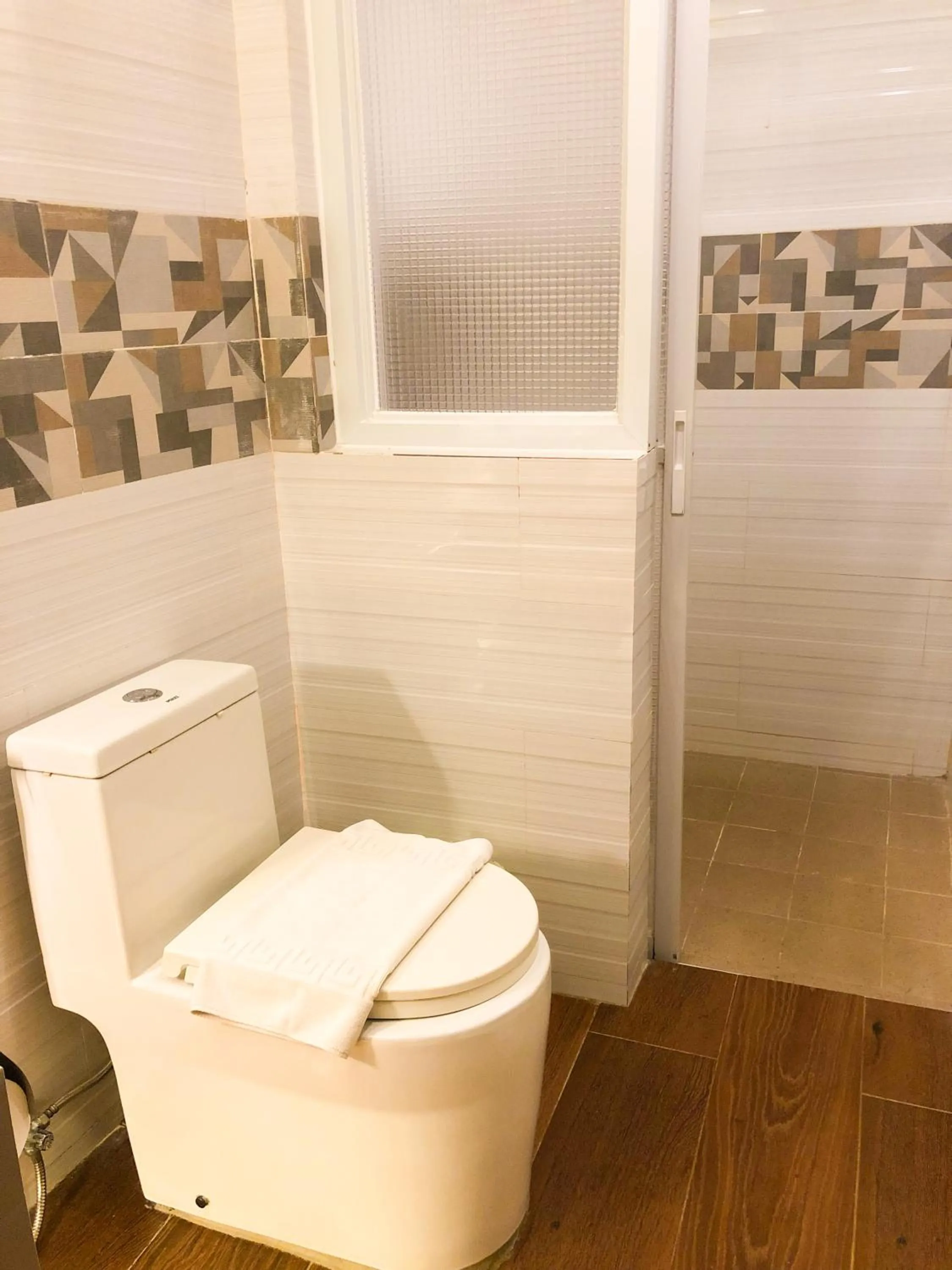 Toilet in The Piccolo Hotel of Boracay