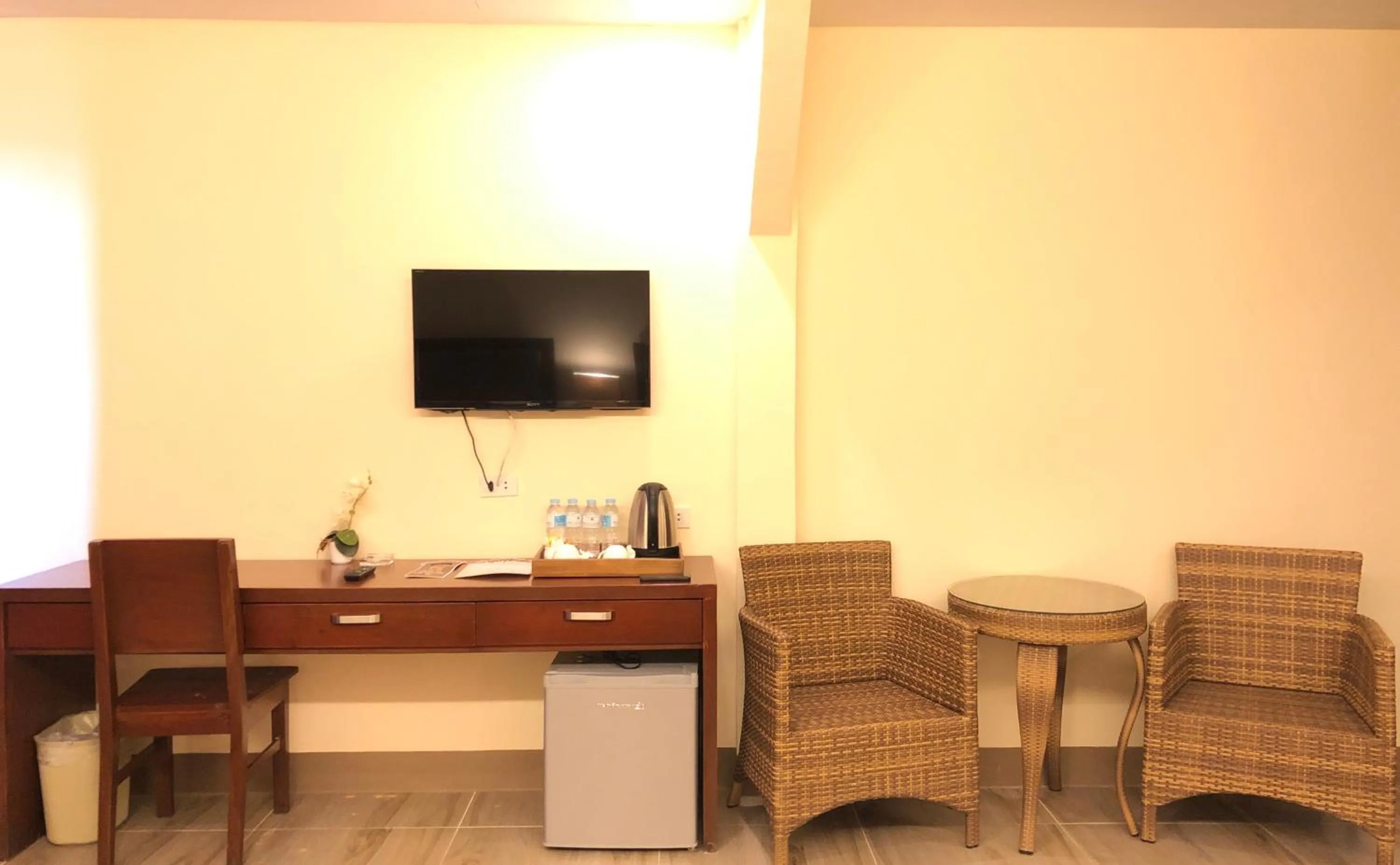 TV and multimedia in The Piccolo Hotel of Boracay