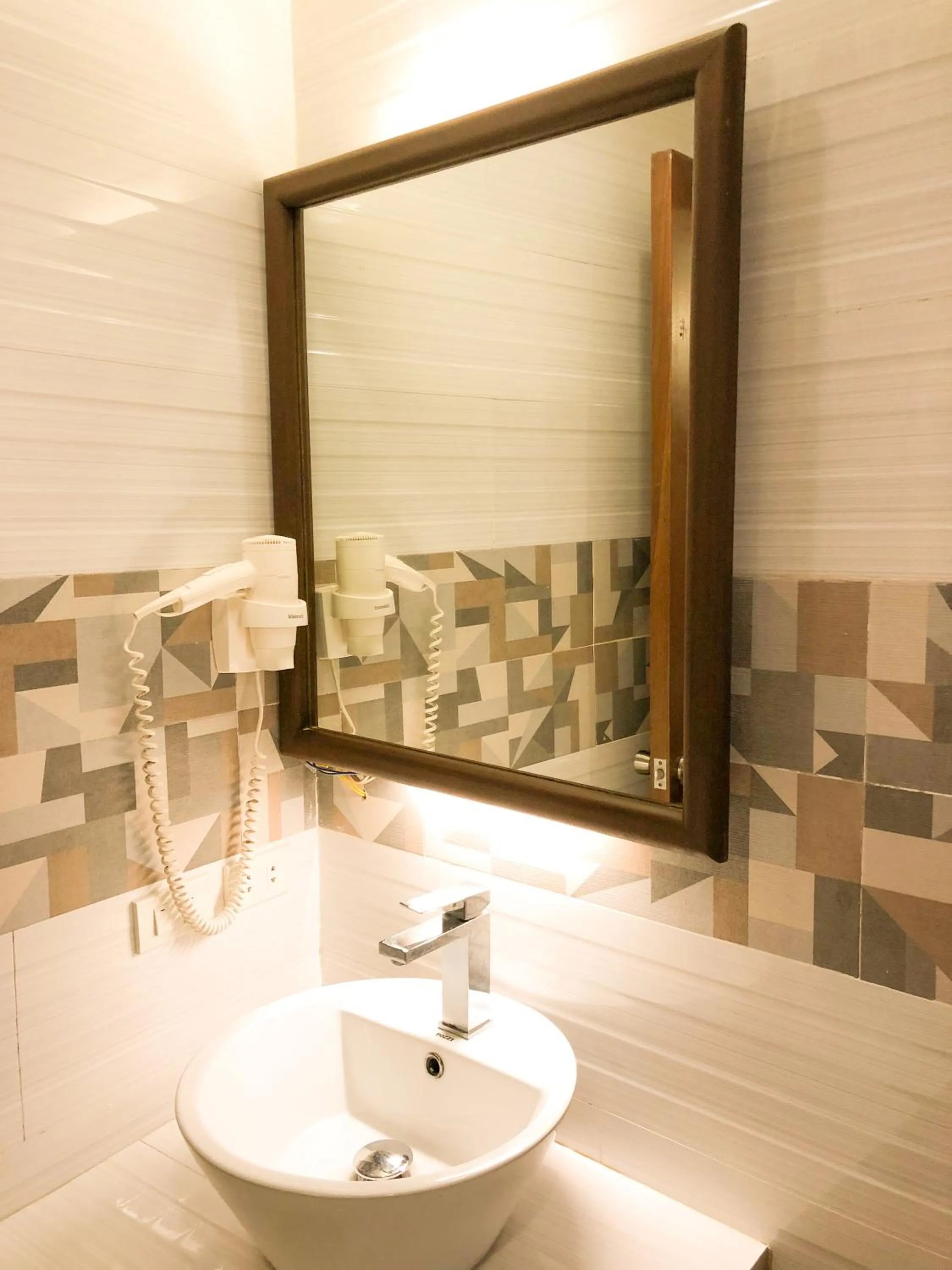 Bathroom in The Piccolo Hotel of Boracay