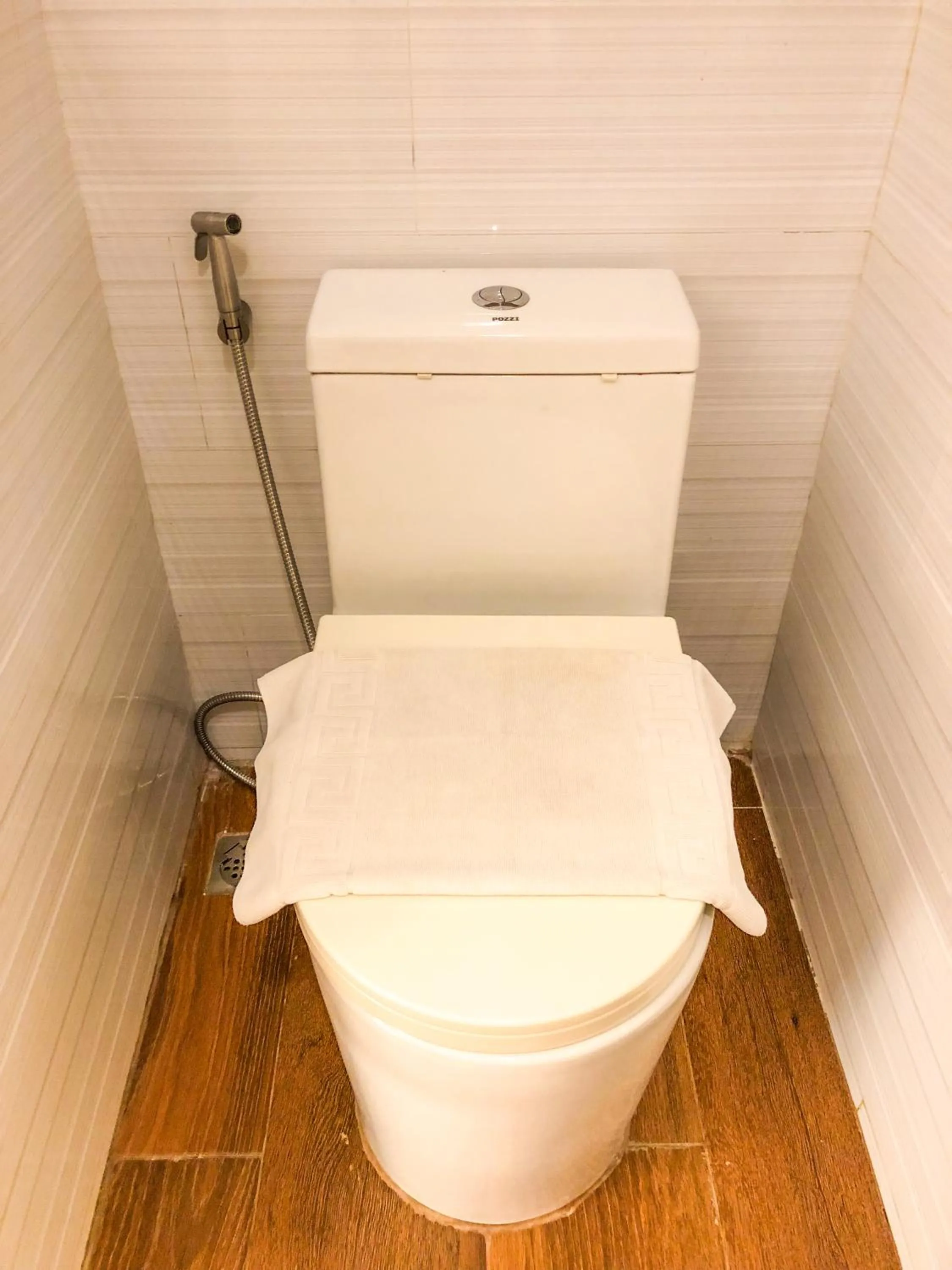 Toilet in The Piccolo Hotel of Boracay