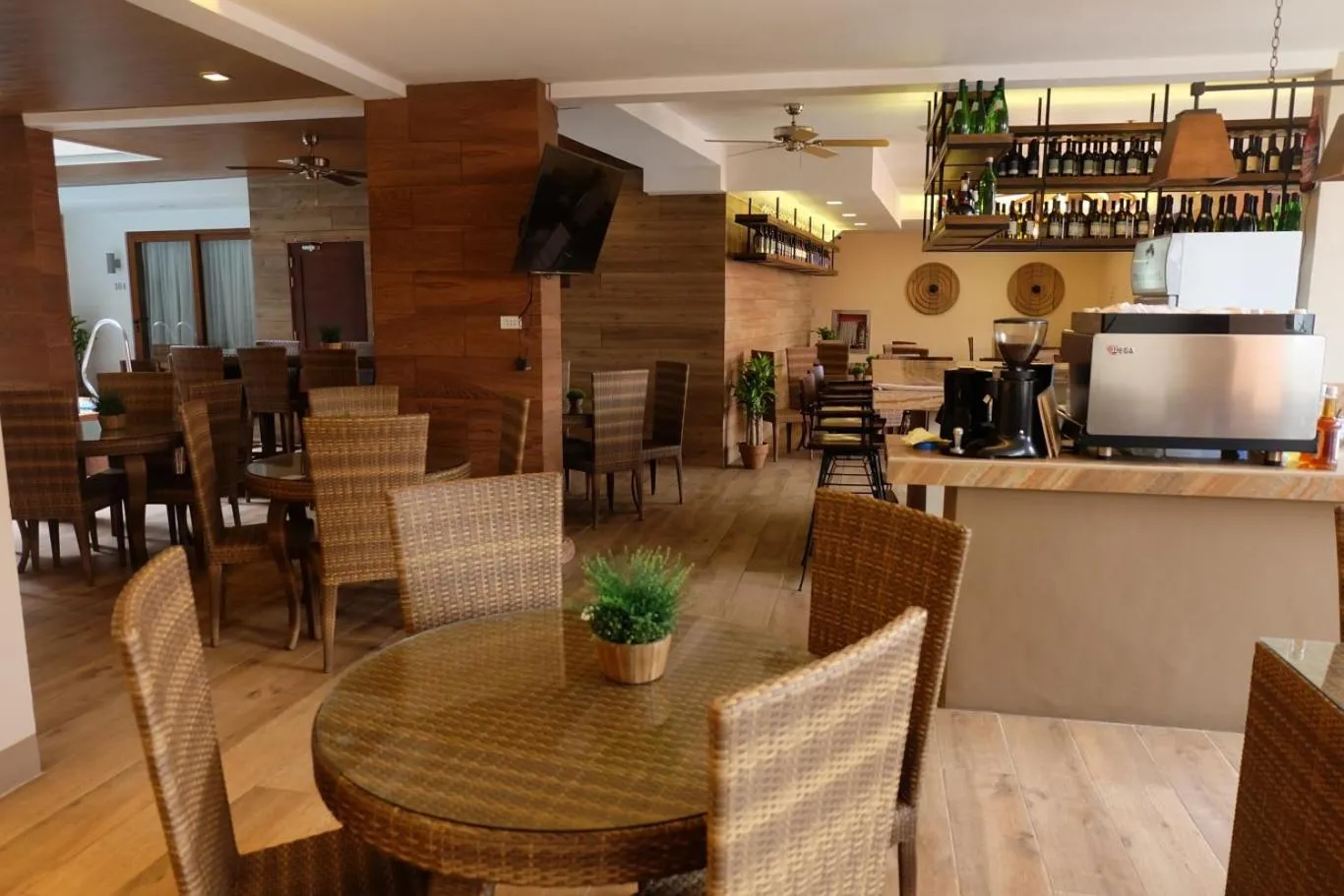 Restaurant/places to eat in The Piccolo Hotel of Boracay